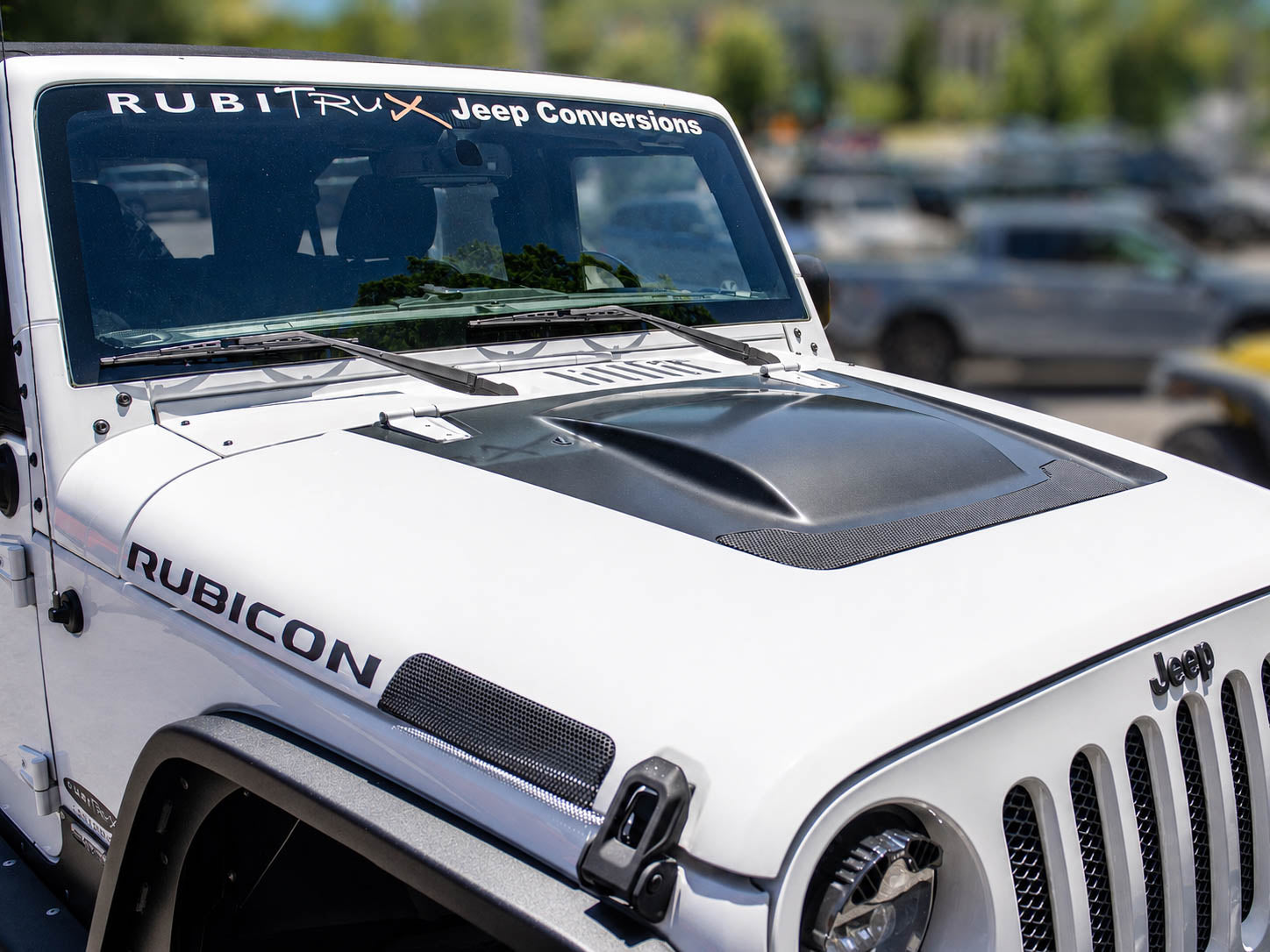 2015 Jeep Wrangler JKUR HEMI Bright White RubiTrux Show Jeep