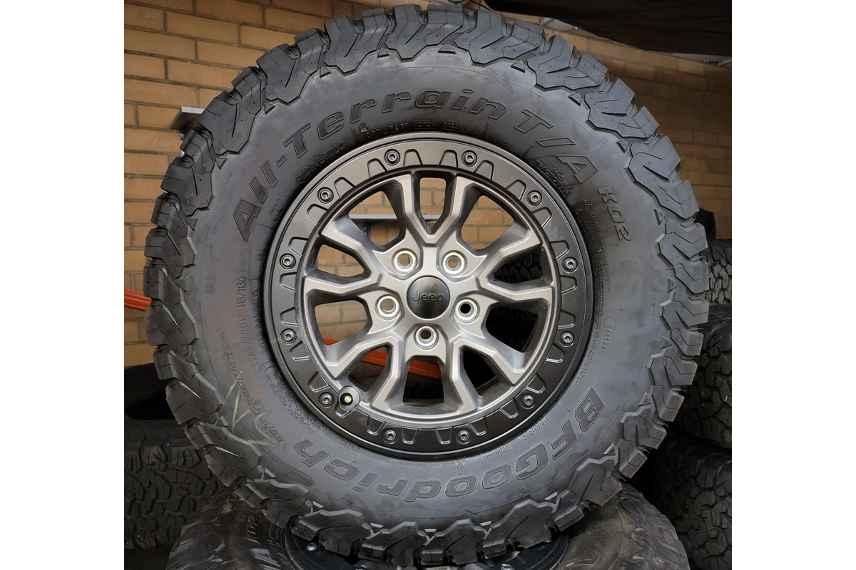 Wrangler JL Rubicon 392 Wheels & Tires; BFG KO2, Bronze