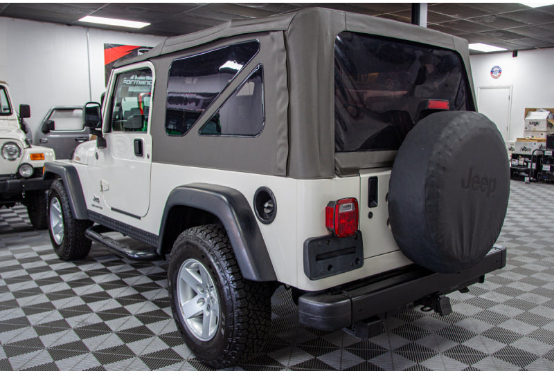 Pre-Owned 2005 Wrangler TJ Unlimited Rubicon Stone White - SOLD