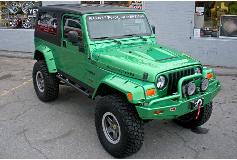 2005 HEMI Jeep Wrangler Unlimited Rubicon High Front Passenger Side View