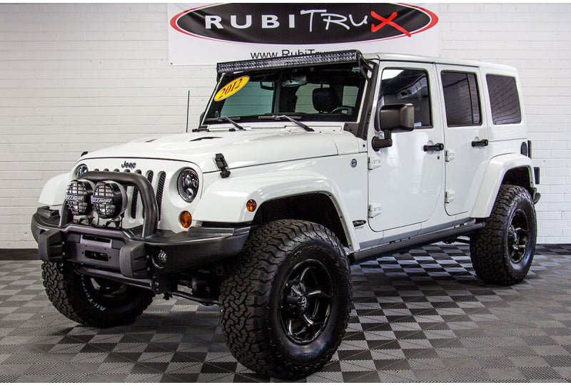 2012 Jeep Wrangler Sahara Unlimited White - SOLD