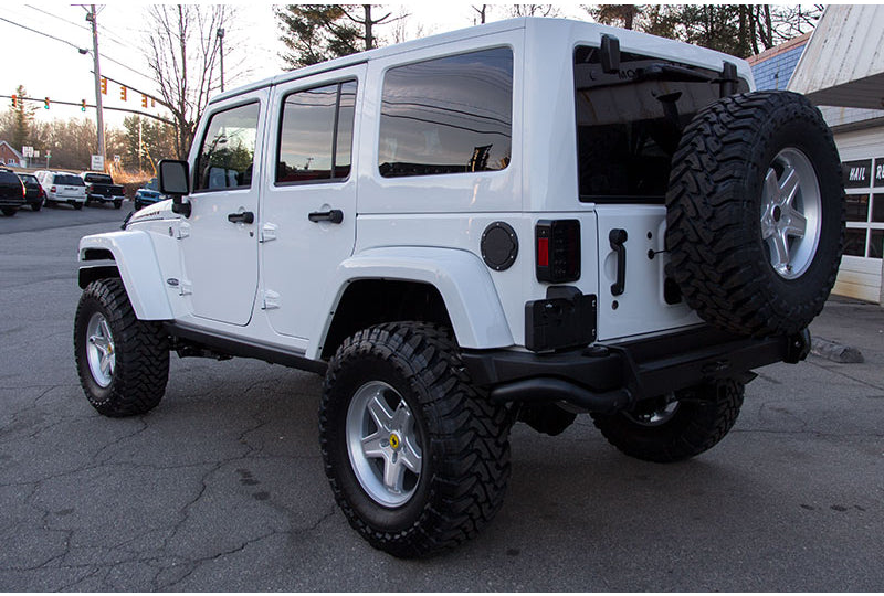 2014 Jeep Wrangler Rubicon White Low Front Passenger Side View