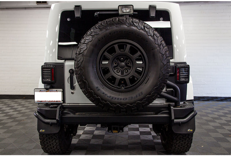 2014 Jeep Wrangler Sahara Unlimited White - SOLD