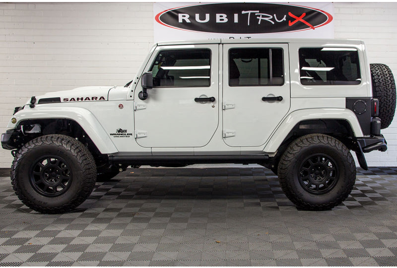 2014 Jeep Wrangler Sahara Unlimited White - SOLD