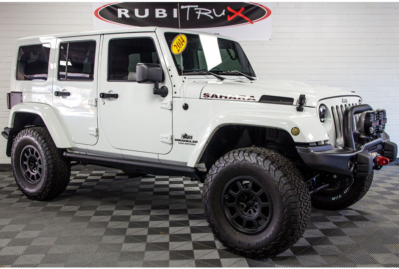 2014 Jeep Wrangler Sahara Unlimited White - SOLD