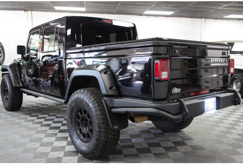 Pre-Owned 2016 6.4L HEMI Brute Double Cab Conversion Black - SOLD