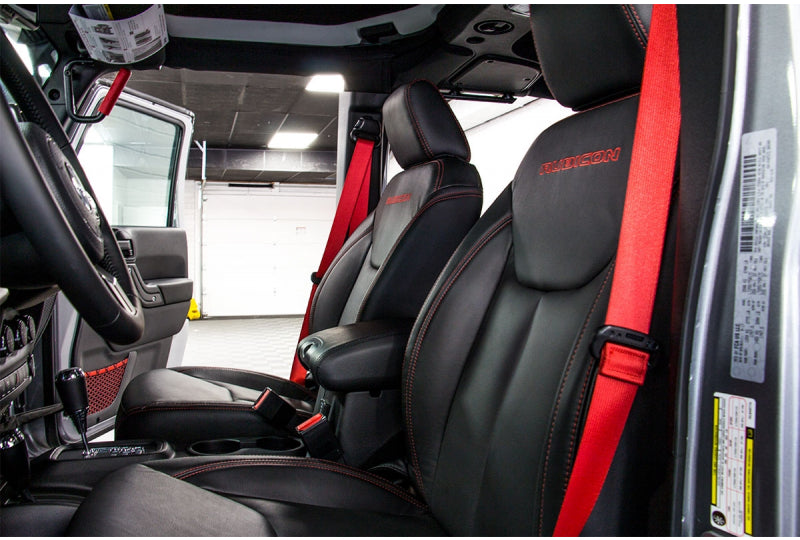 Recon Edition Leather Seats
