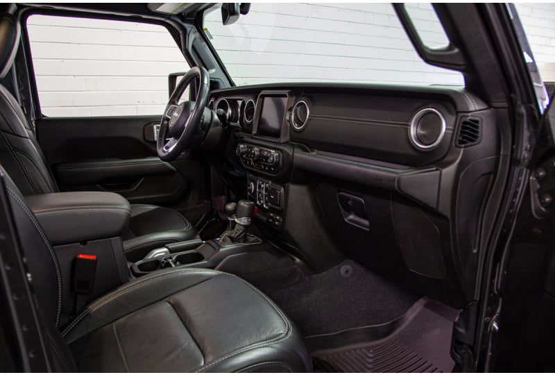 2020 Jeep Gladiator JT Overland Granite Crystal - SOLD