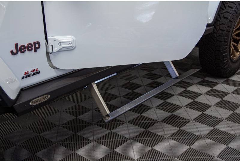 2020 Jeep Gladiator JT Rubicon HEMI Bright White - SOLD