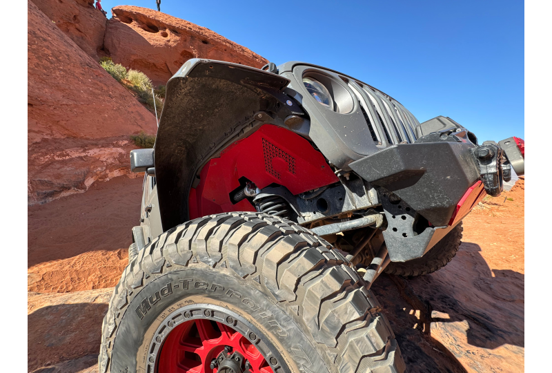 Artec JL & JT Front Inner Fenders -Vented- For Falcon Shocks