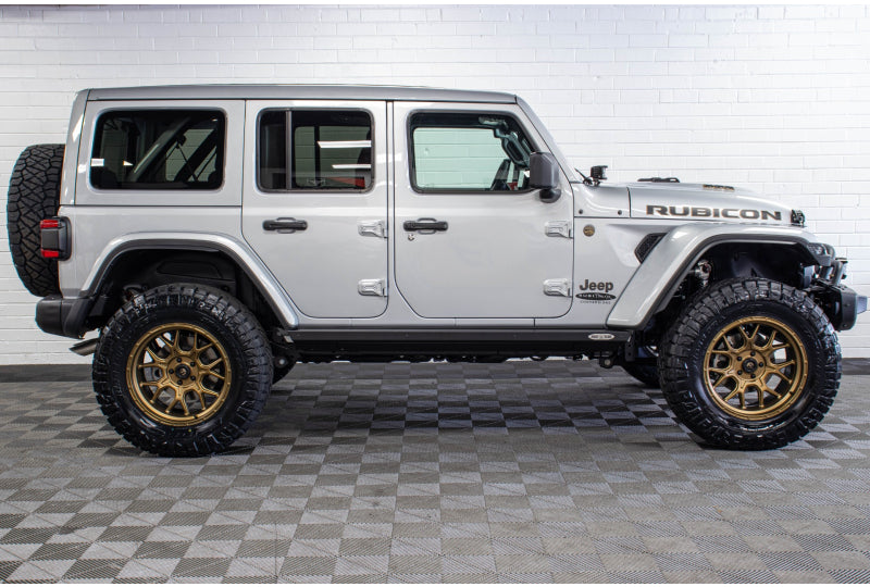 2024 Jeep Wrangler JL Unlimited Rubicon 392 Power Top Silver Zynith - SOLD