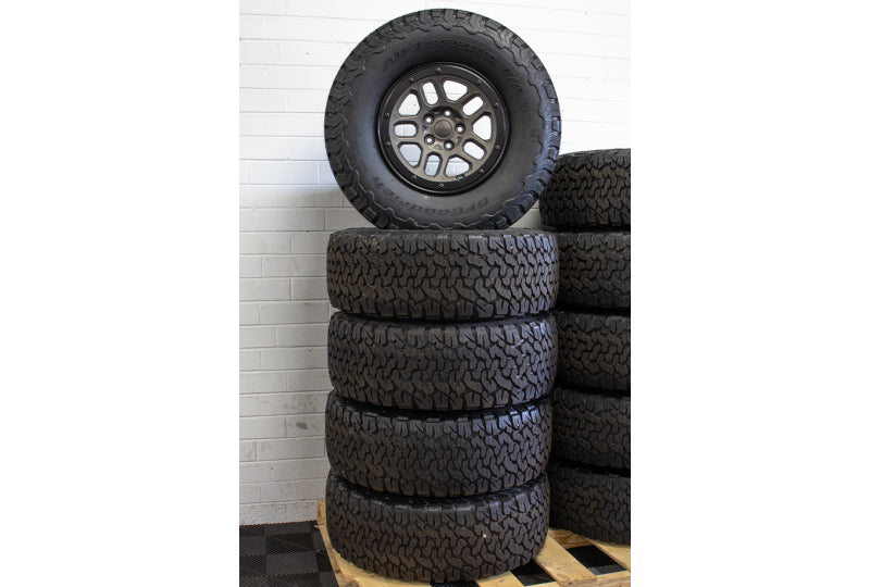 Wrangler JL Xtreme Recon 392 Wheels & Tires; 315/70R17 BFG KO2 10 Bolt