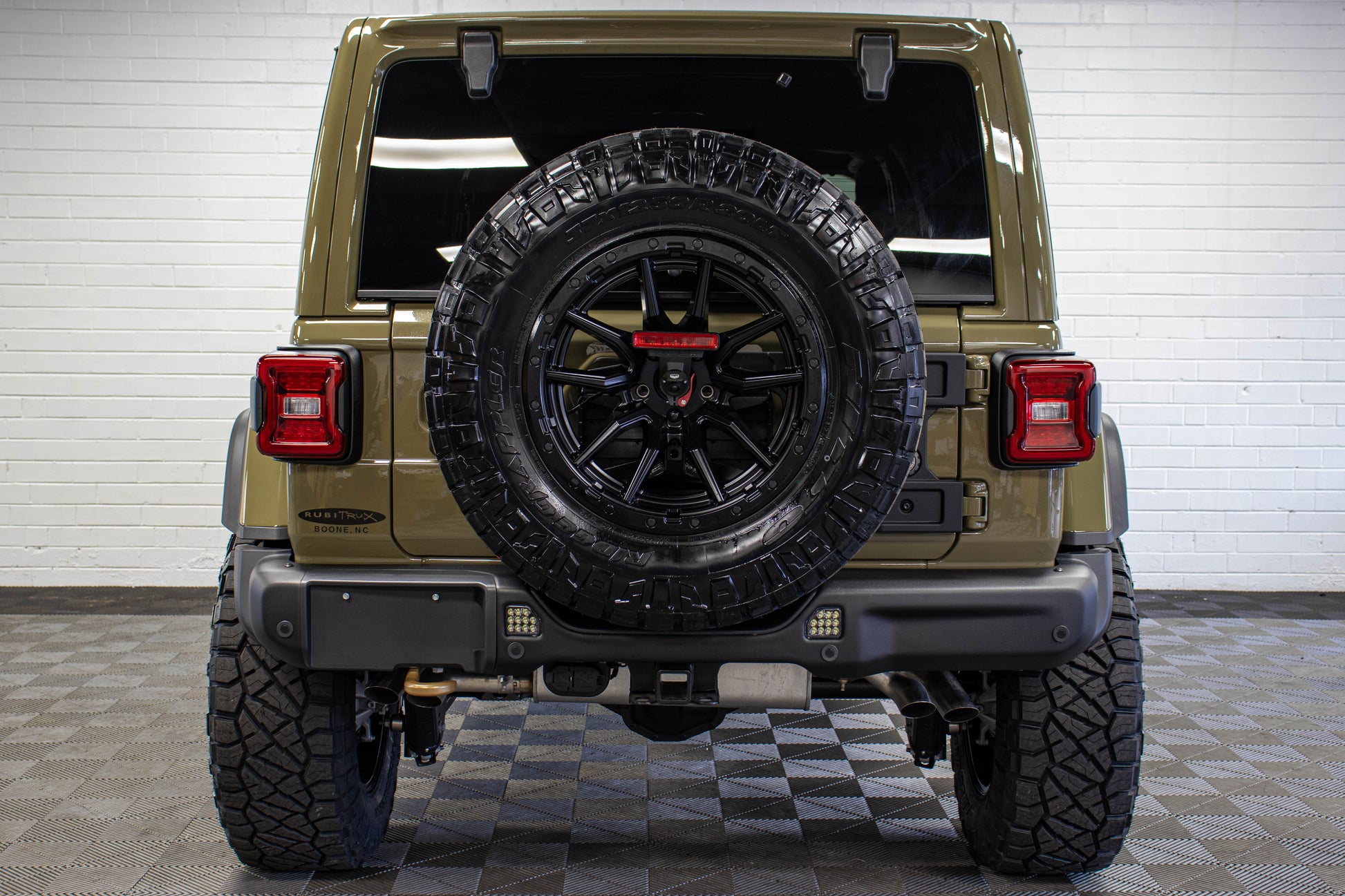 2025 Jeep Wrangler JL Unlimited Rubicon Final Edition 392 Power Top '41 Green - SOLD