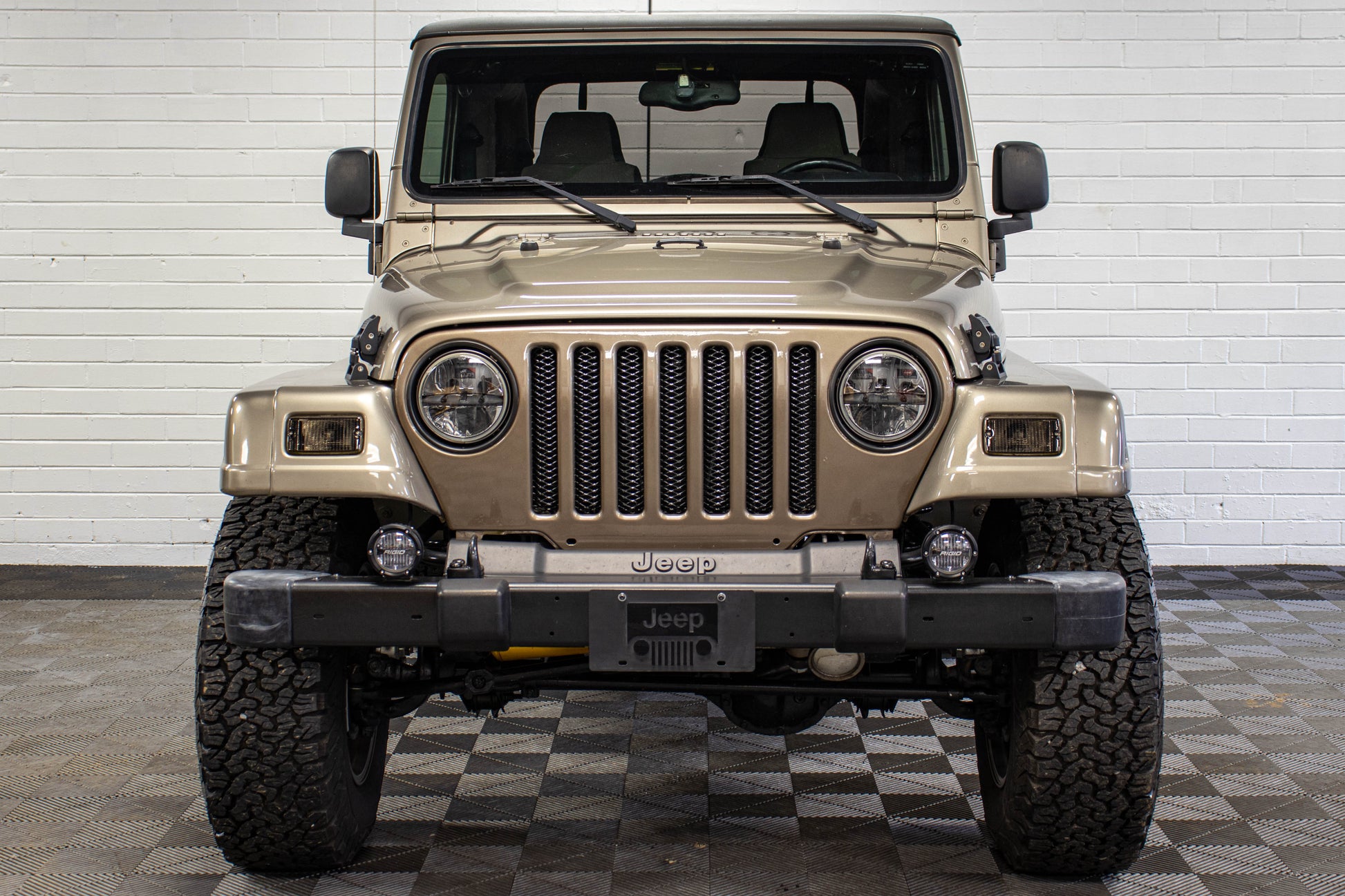 Pre-Owned 2004 Jeep Wrangler Sahara Soft Top Khaki - SOLD