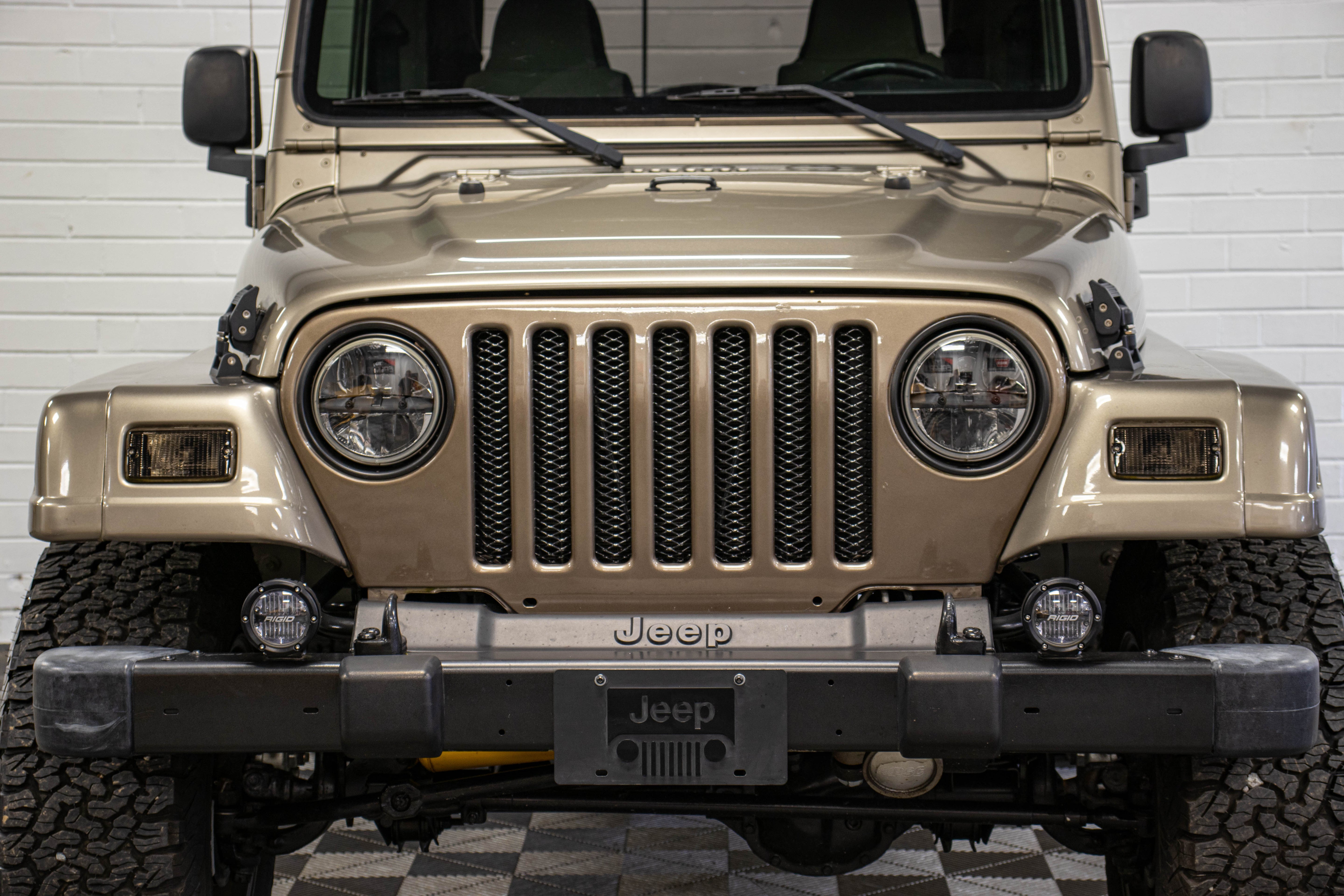 Pre-Owned 2004 Jeep Wrangler Sahara Soft Top Khaki - SOLD