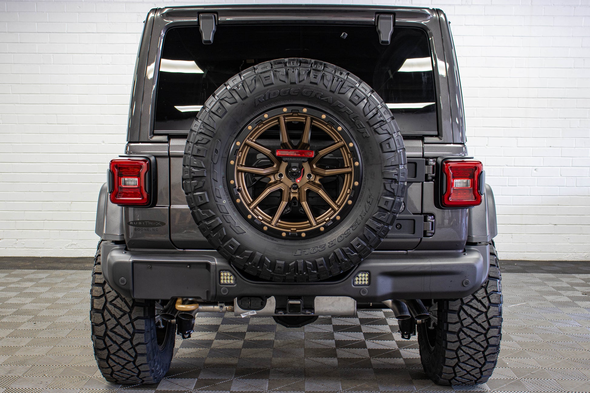 2025 Jeep Wrangler JL Unlimited Rubicon Final Edition 392 Power Top Granite Crystal