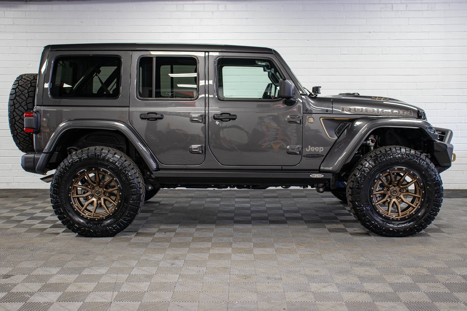 2025 Jeep Wrangler JL Unlimited Rubicon Final Edition 392 Power Top Granite Crystal