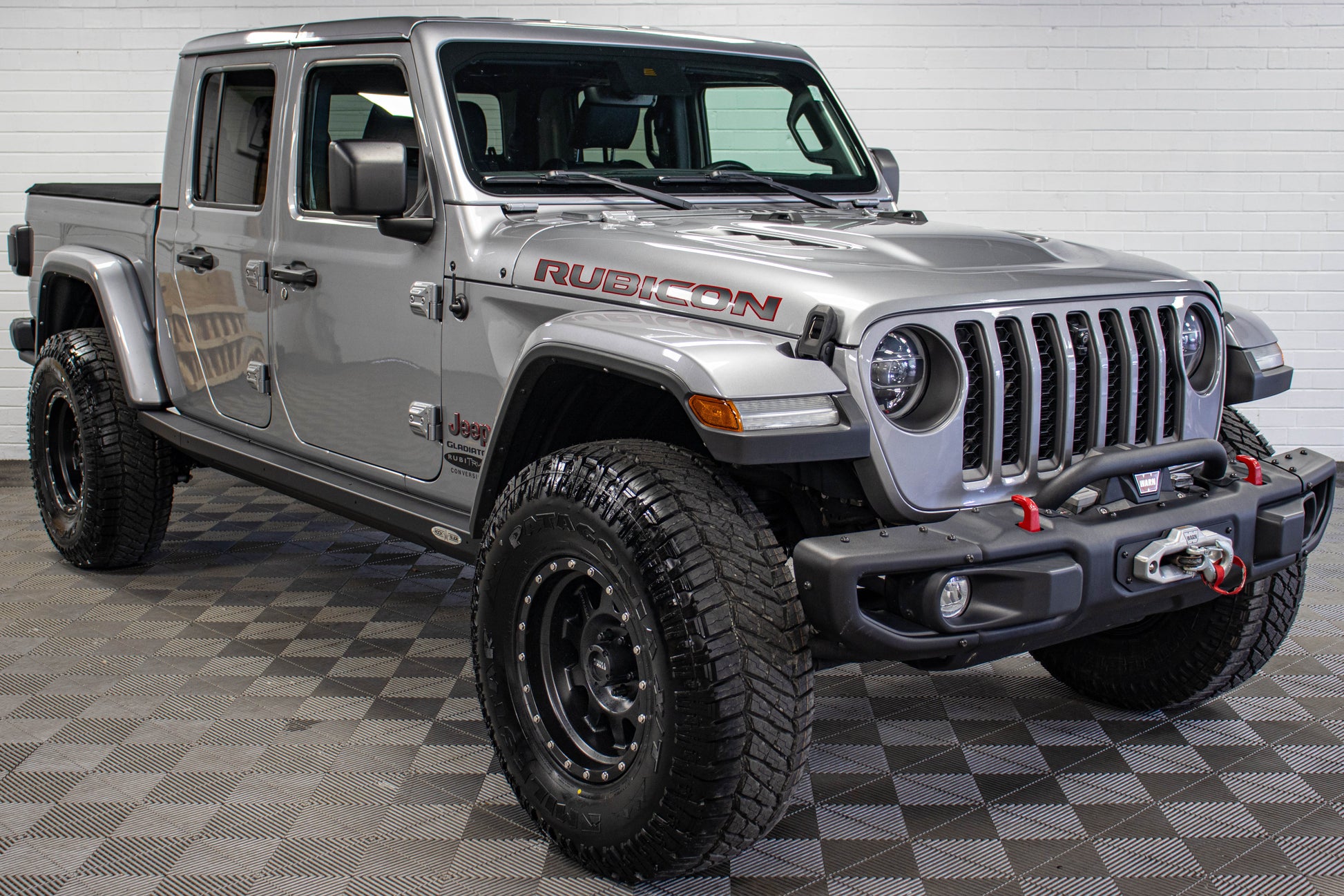 Pre-Owned 2021 Jeep Gladiator JT Rubicon Hard Top Billet Silver - SOLD