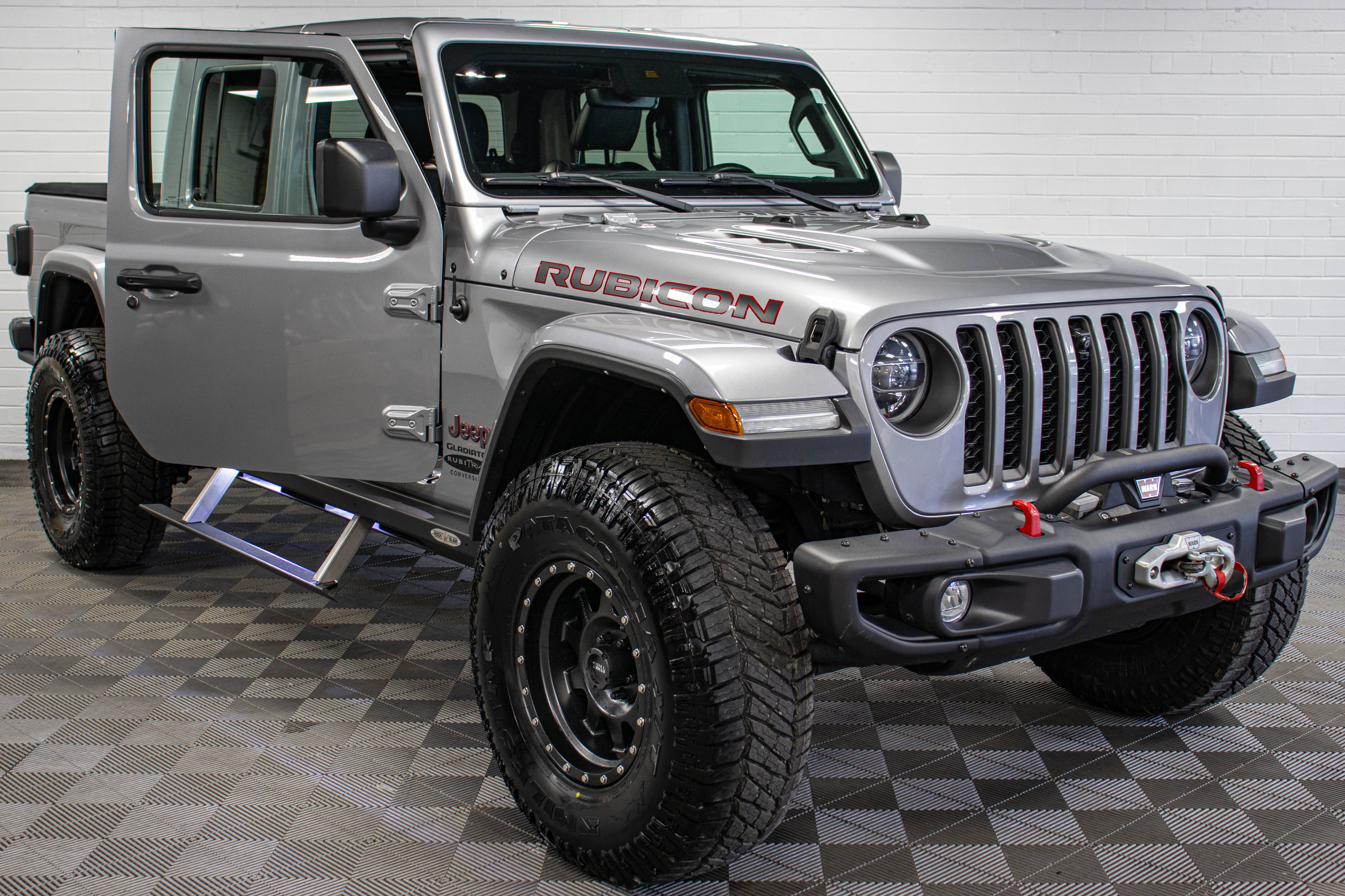 Pre-Owned 2021 Jeep Gladiator JT Rubicon Hard Top Billet Silver - SOLD