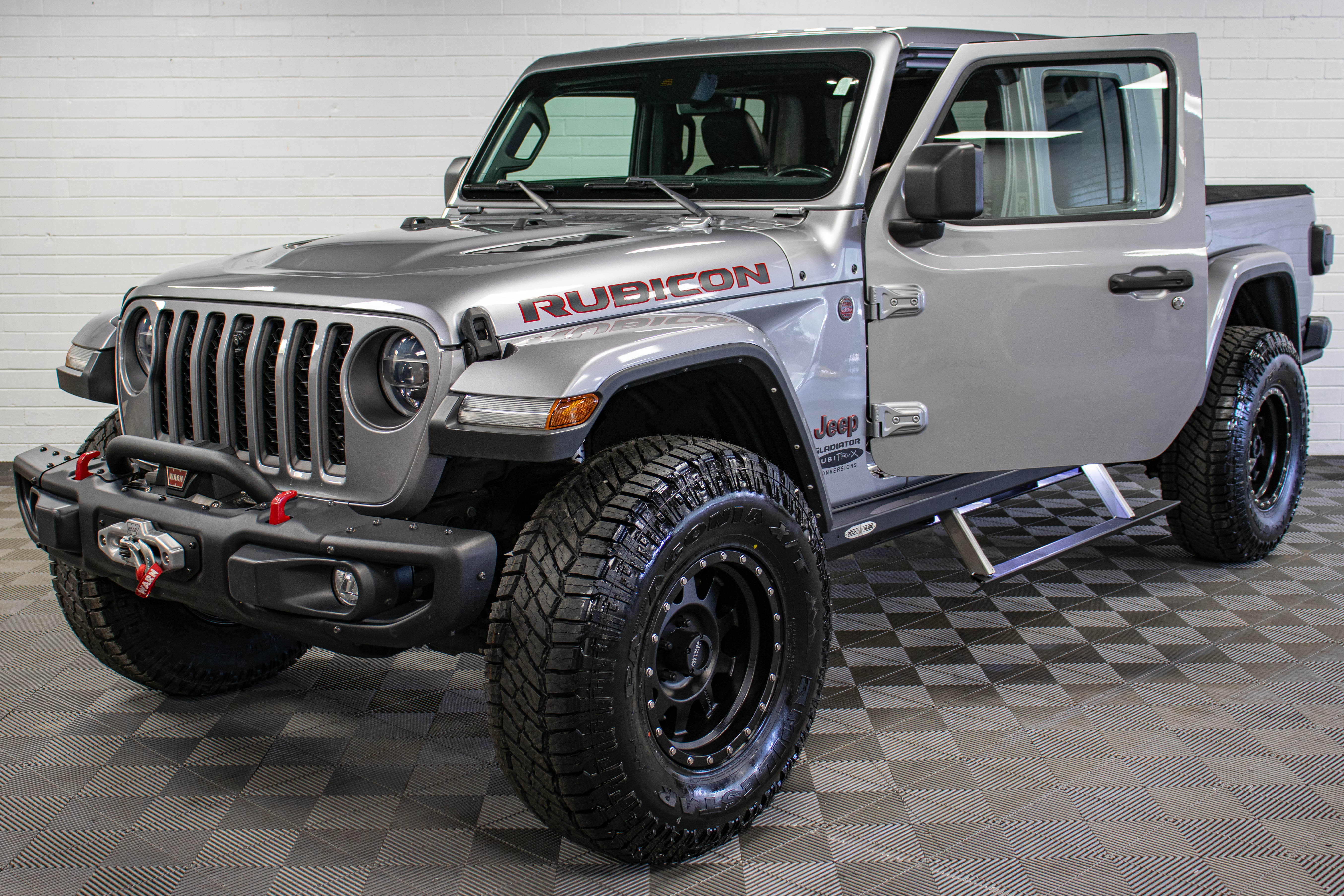 Pre-Owned 2021 Jeep Gladiator JT Rubicon Hard Top Billet Silver - SOLD