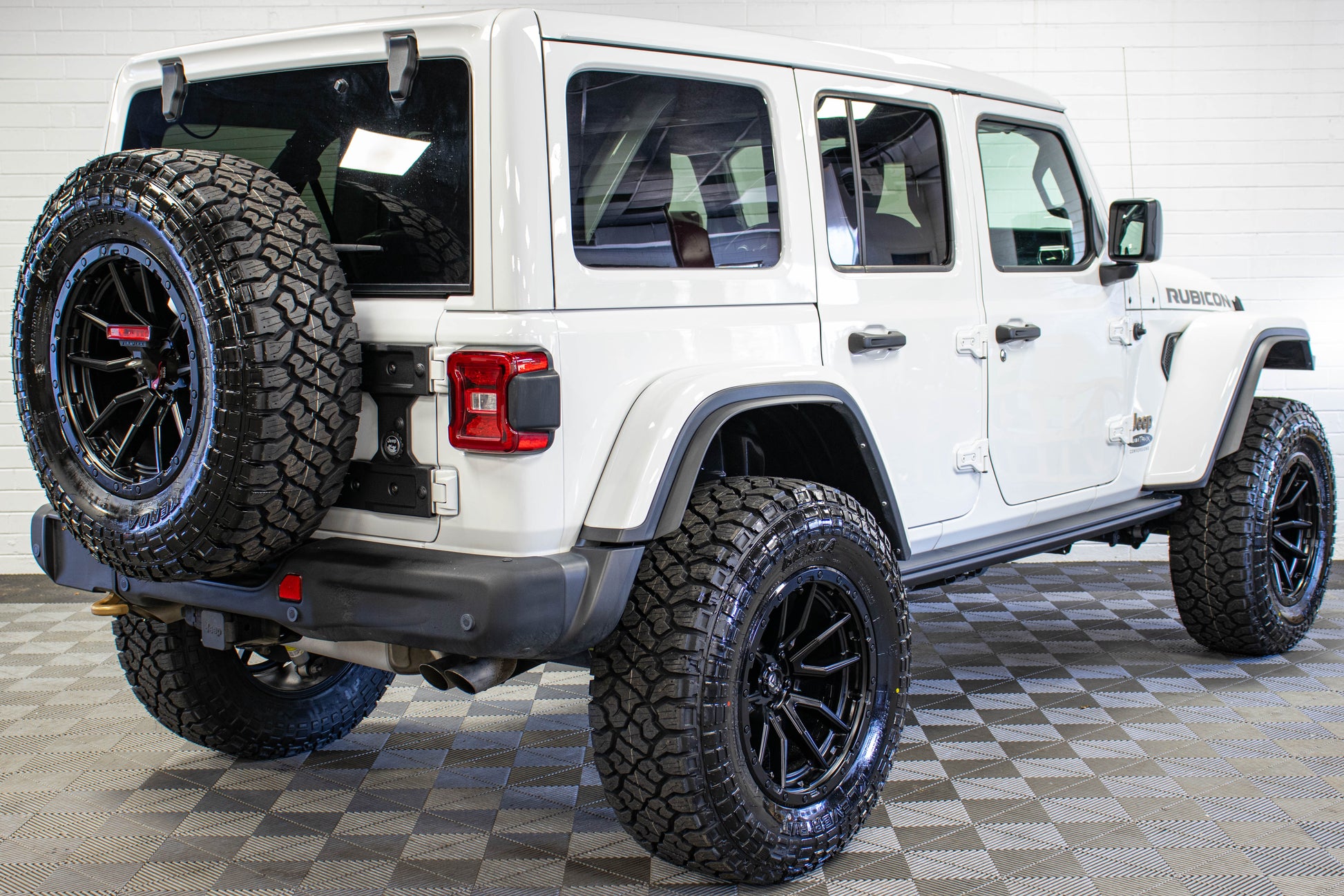 2022 Jeep Wrangler JLUR 392 Power Top Bright White - SOLD