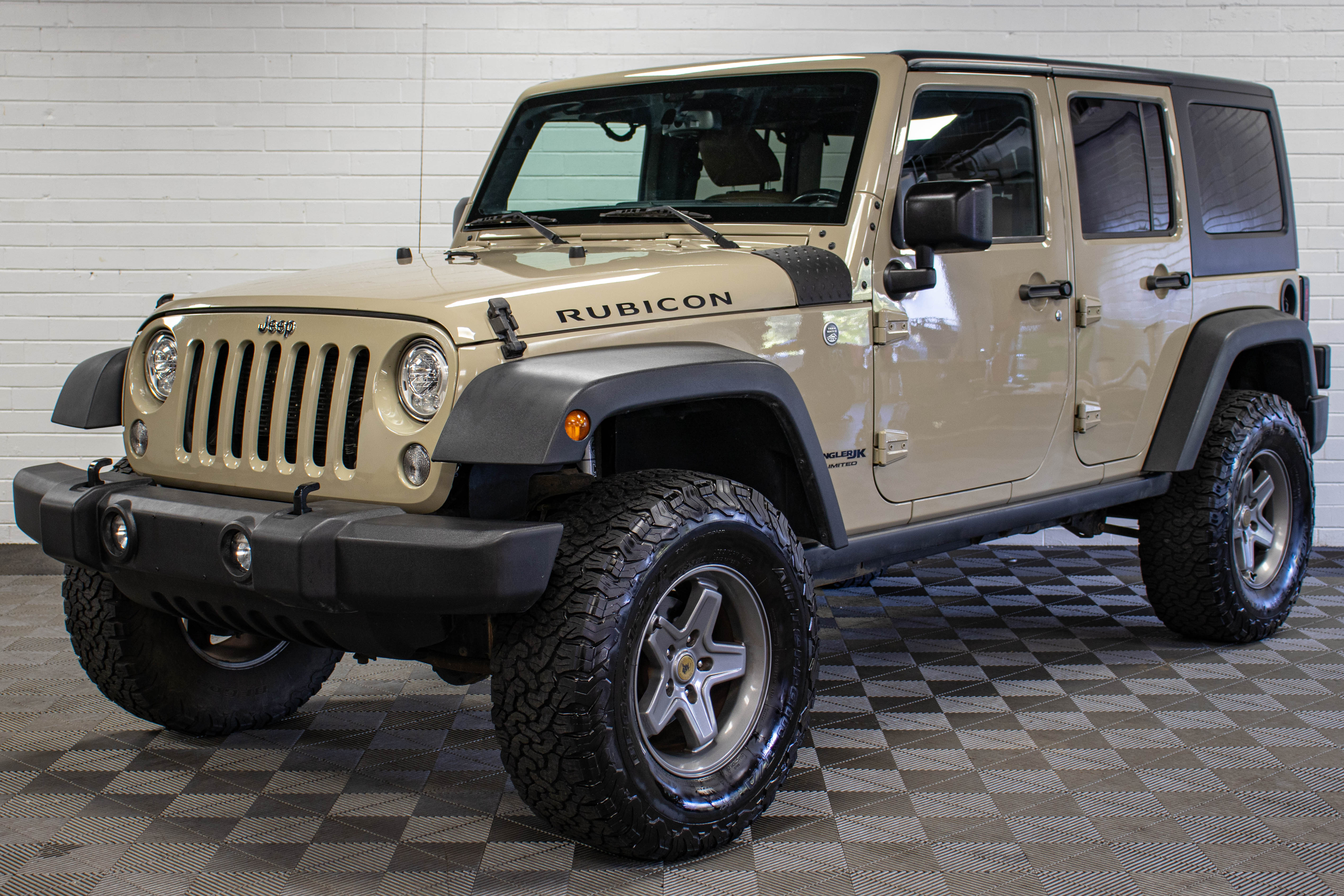 Pre-Owned 2018 Jeep Wrangler JKUR Hard Top Gobi - SOLD