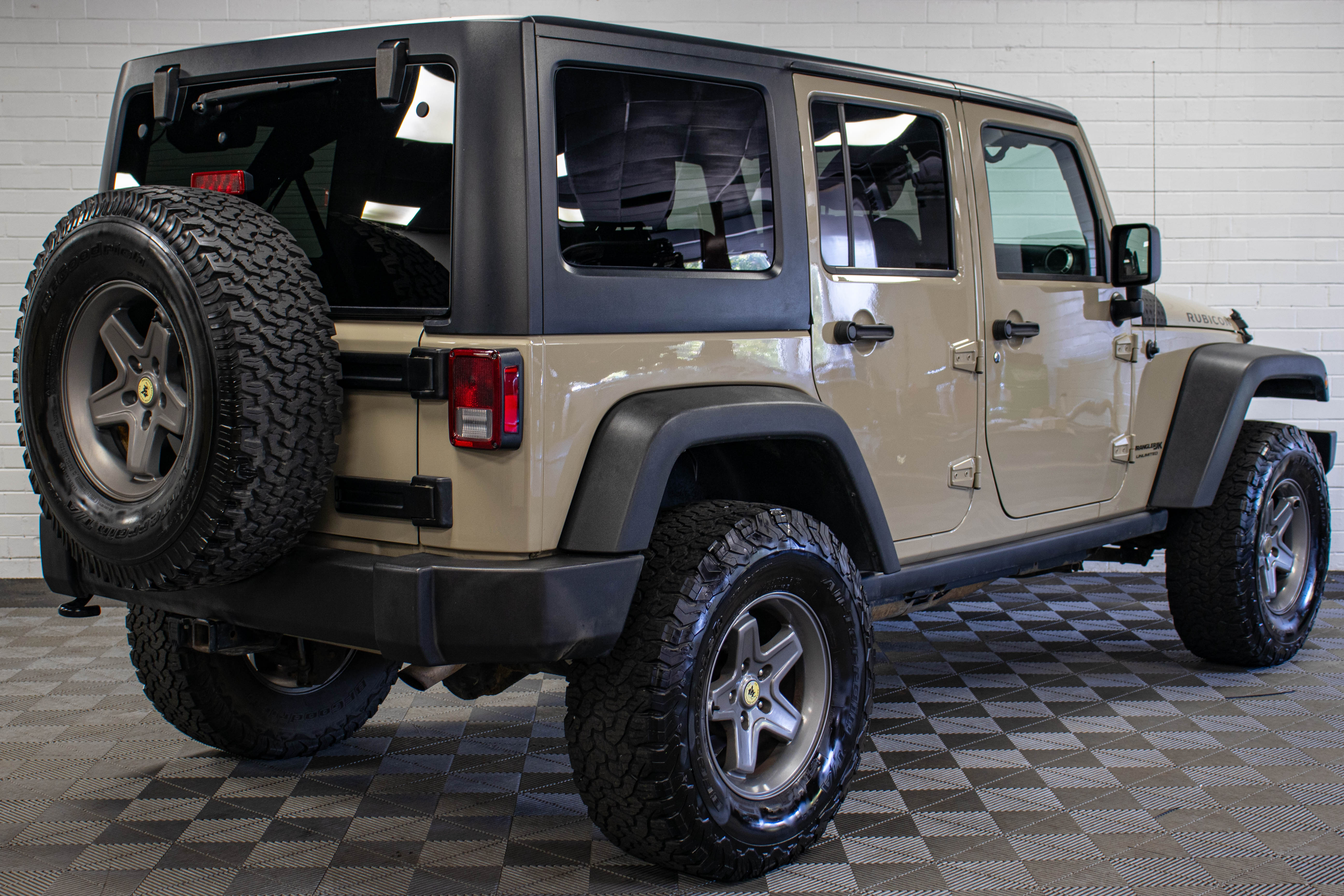 Pre-Owned 2018 Jeep Wrangler JKUR Hard Top Gobi - SOLD