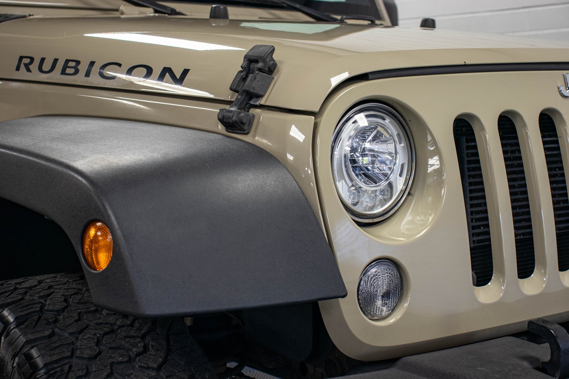 Pre-Owned 2018 Jeep Wrangler JKUR Hard Top Gobi - SOLD