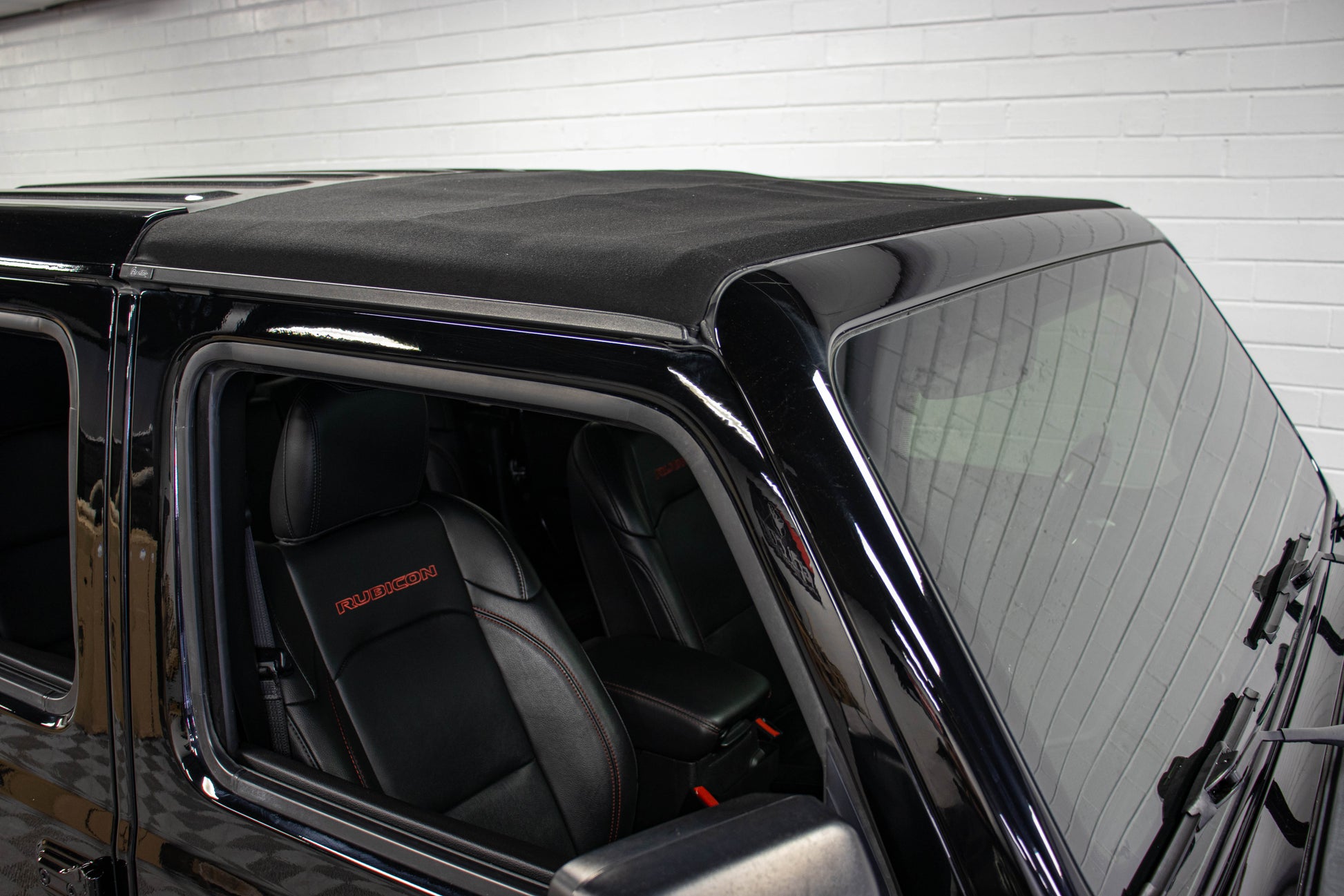 Pre-Owned 2022 Jeep Gladiator JT Rubicon Hard Top Black - SOLD