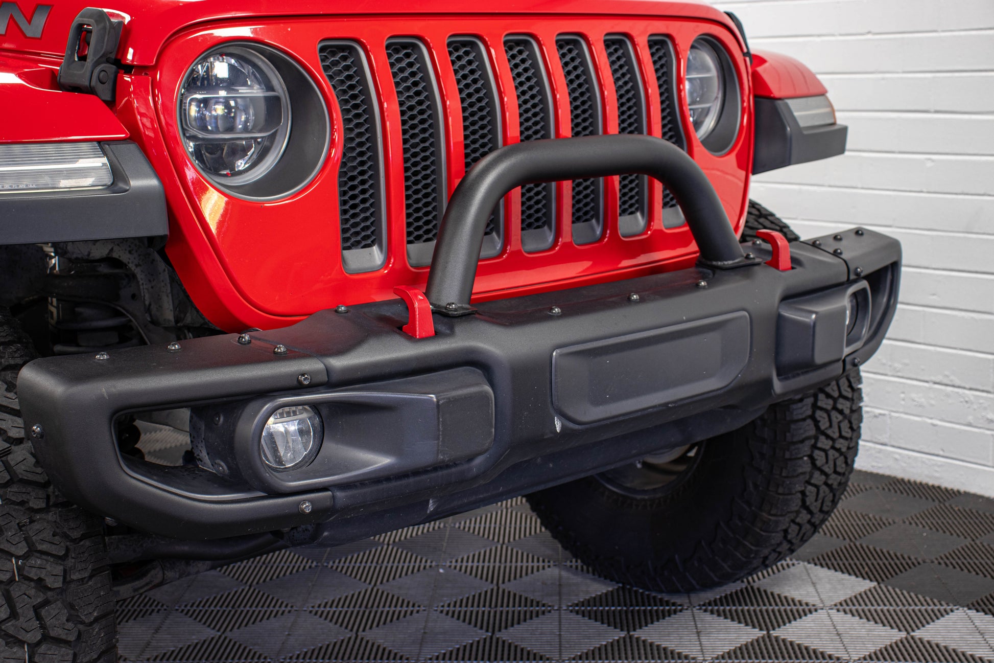 Pre-Owned 2018 Jeep Wrangler JL Unlimited Rubicon Hard Top Firecracker Red, 85k Miles
