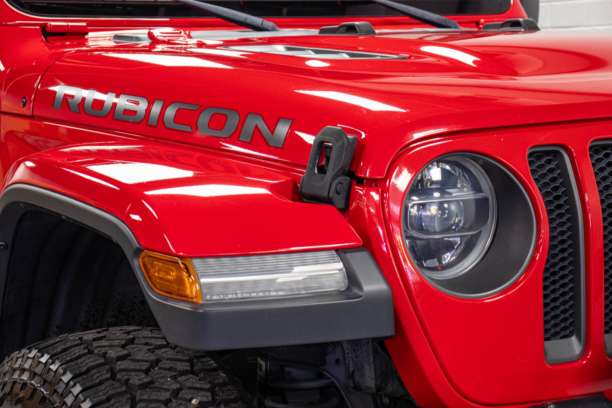 Pre-Owned 2018 Jeep Wrangler JL Unlimited Rubicon Hard Top Firecracker Red, 85k Miles
