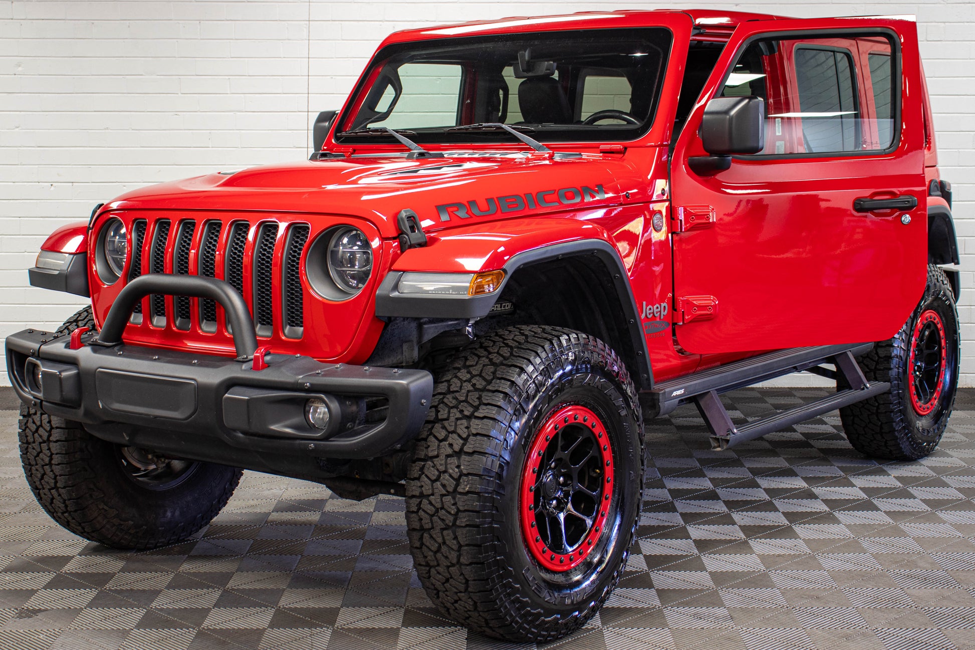 Pre-Owned 2018 Jeep Wrangler JL Unlimited Rubicon Hard Top Firecracker Red, 85k Miles