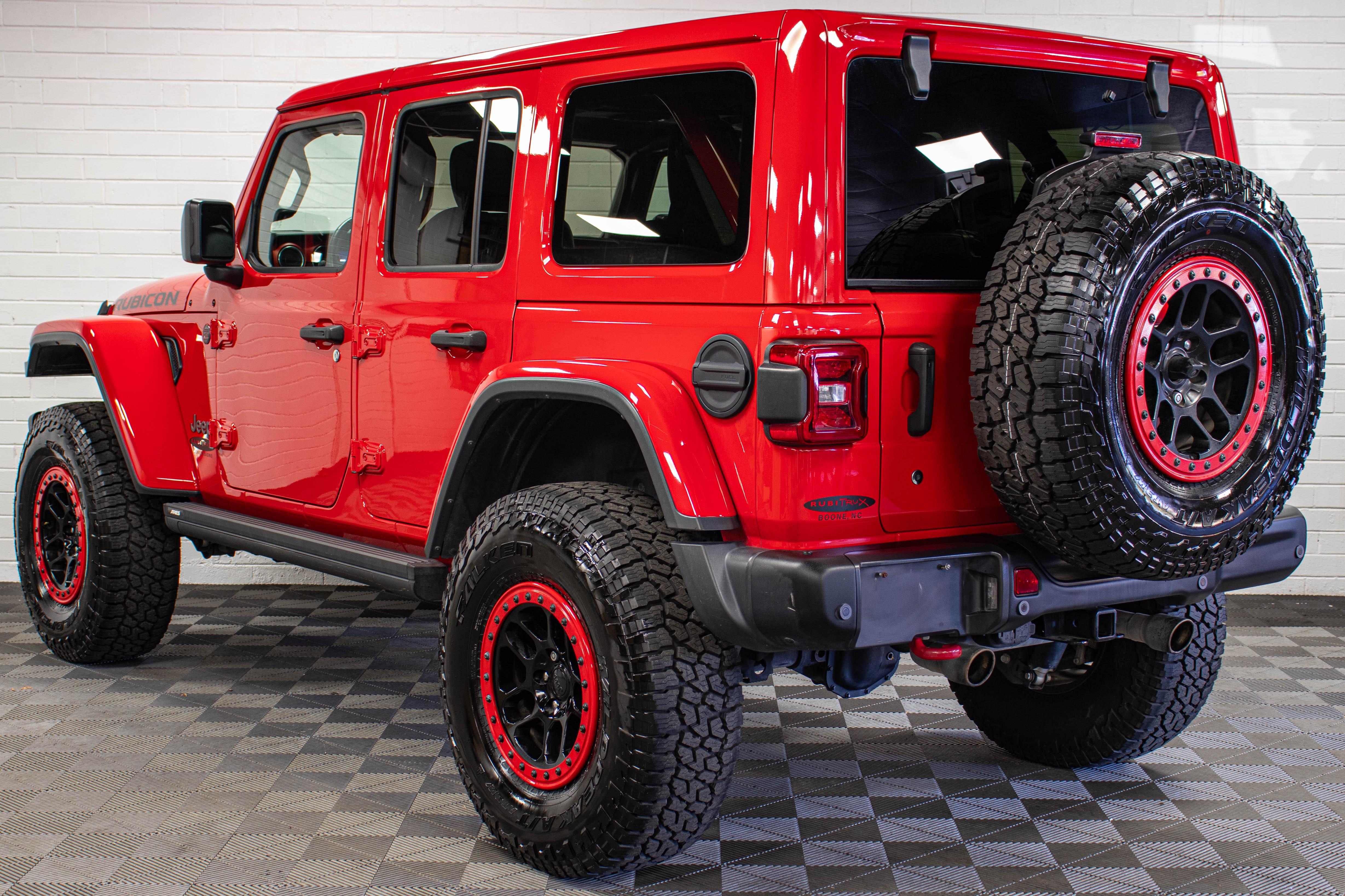 Pre-Owned 2018 Jeep Wrangler JL Unlimited Rubicon Hard Top Firecracker Red, 85k Miles