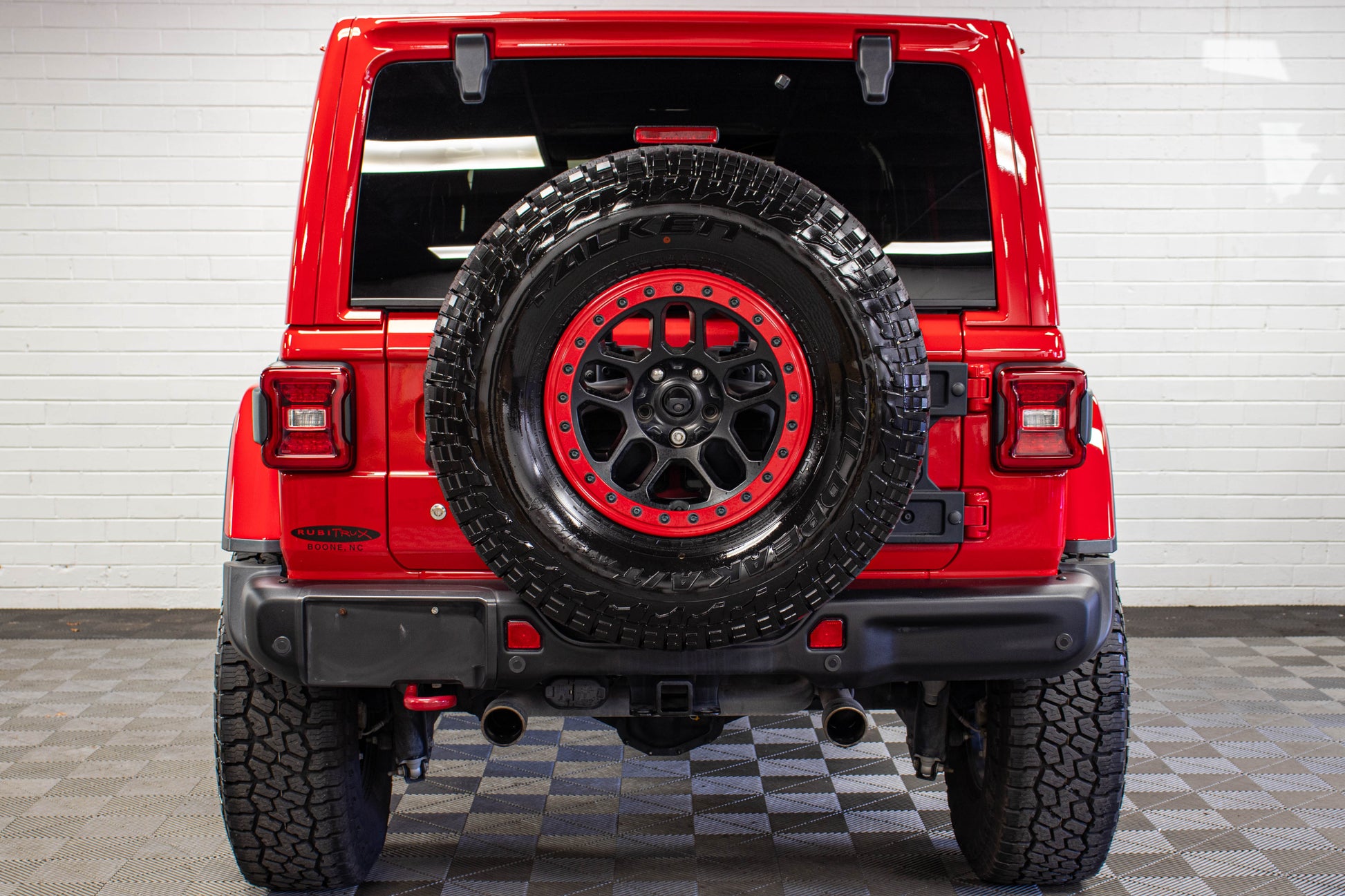 Pre-Owned 2018 Jeep Wrangler JL Unlimited Rubicon Hard Top Firecracker Red, 85k Miles