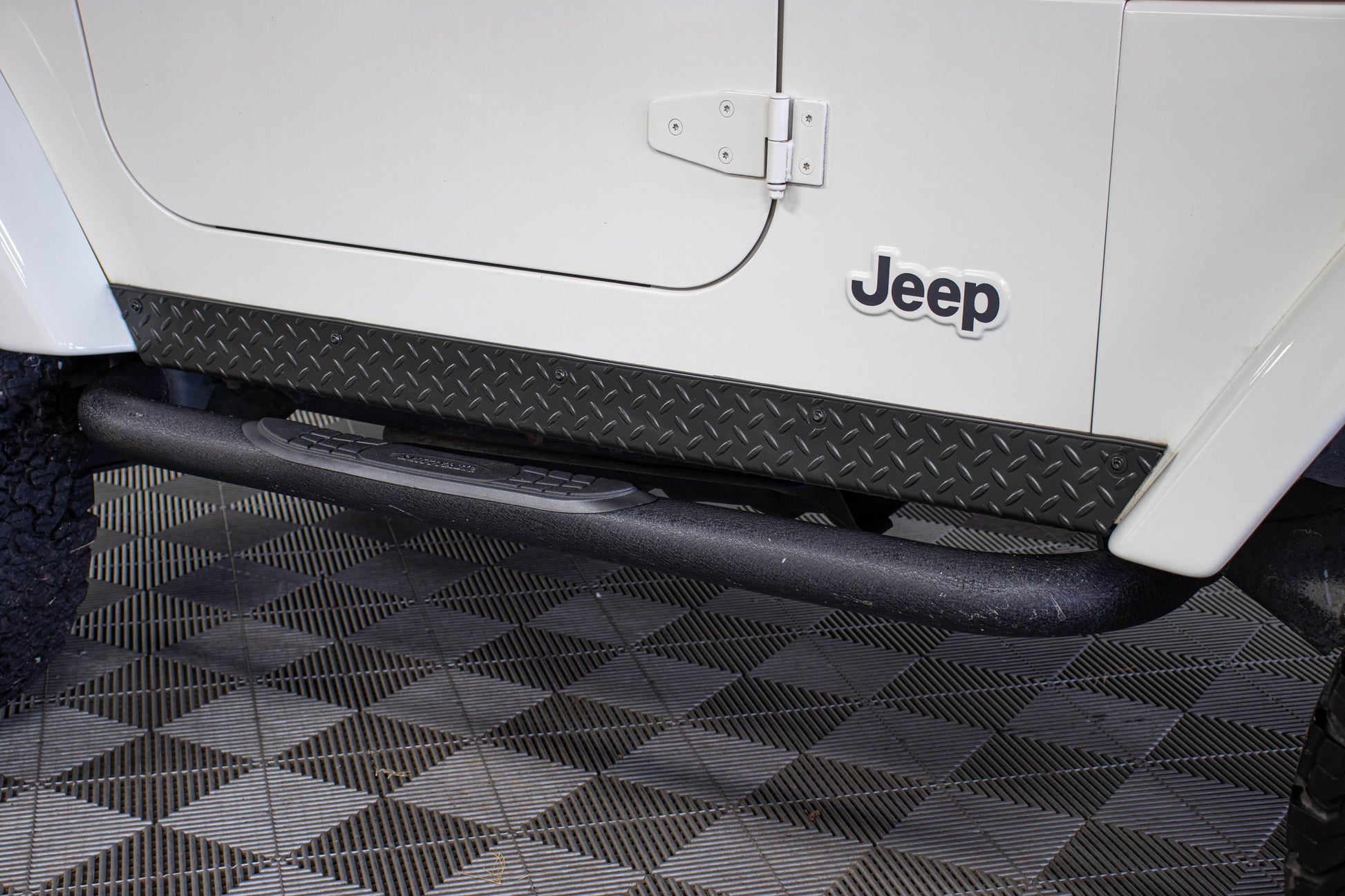 Pre-Owned 2005 Jeep Wrangler TJ Rubicon Hard Top Stone White - SOLD