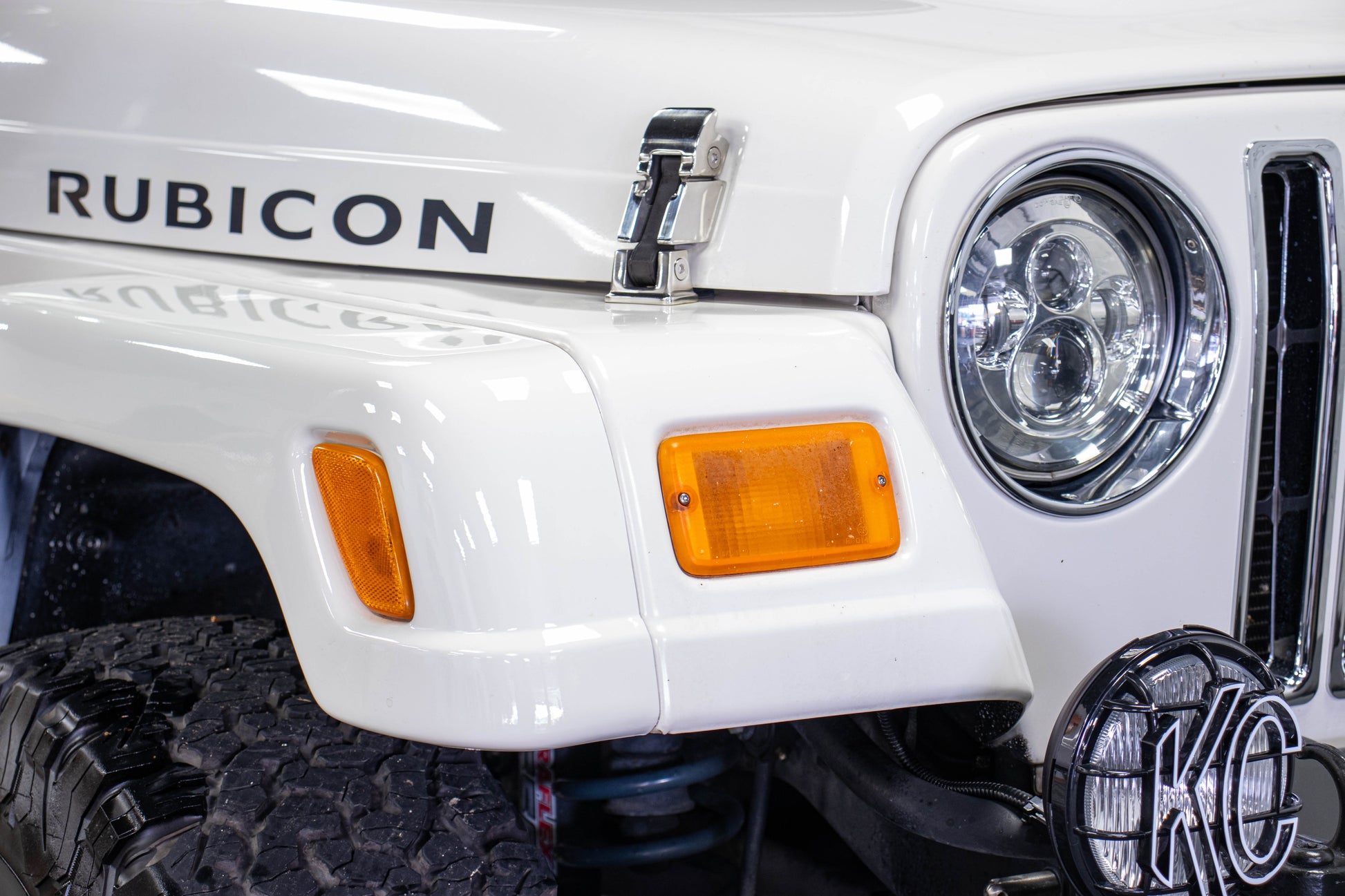 Pre-Owned 2005 Jeep Wrangler TJ Rubicon Hard Top Stone White - SOLD