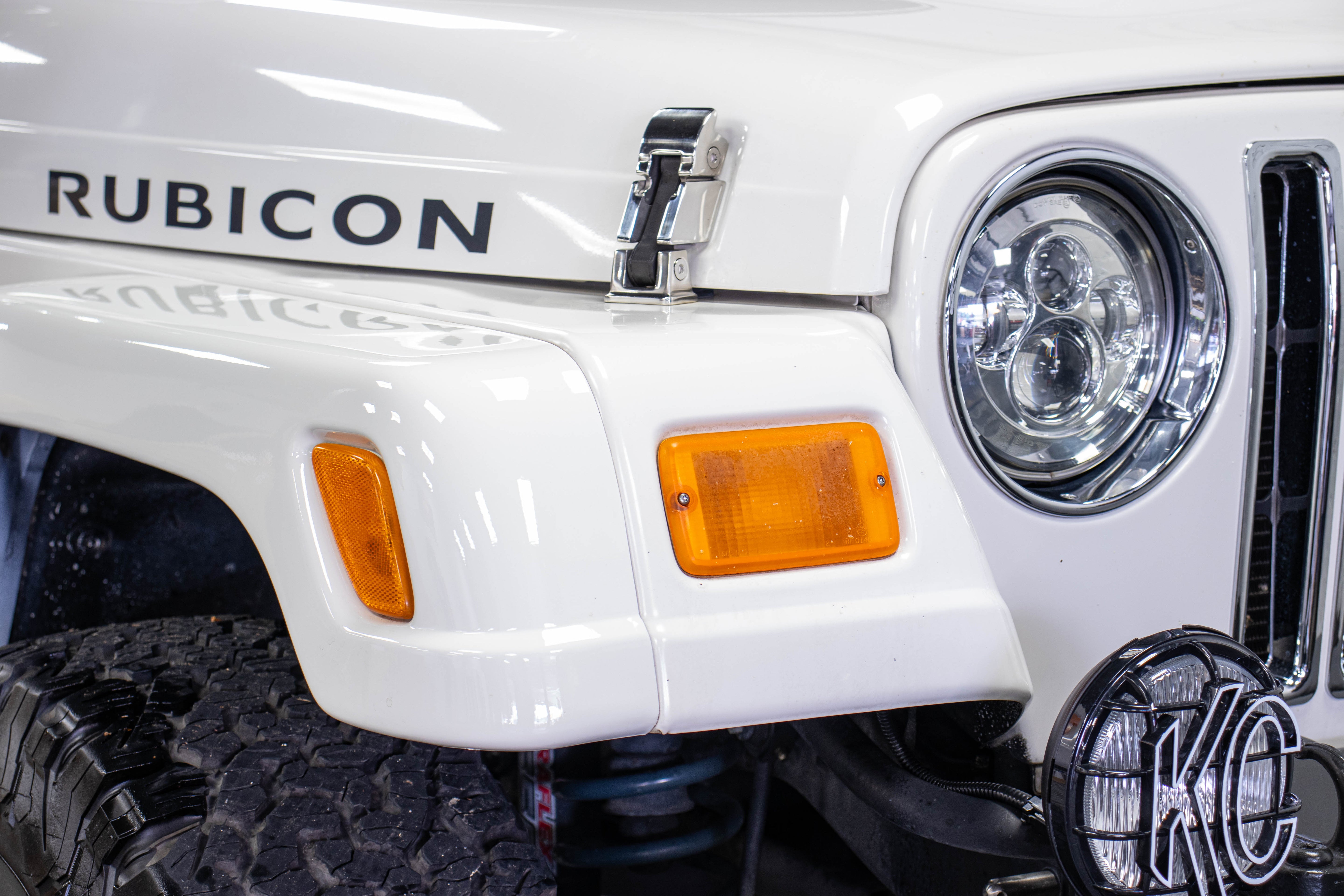 Pre-Owned 2005 Jeep Wrangler TJ Rubicon Hard Top Stone White - SOLD