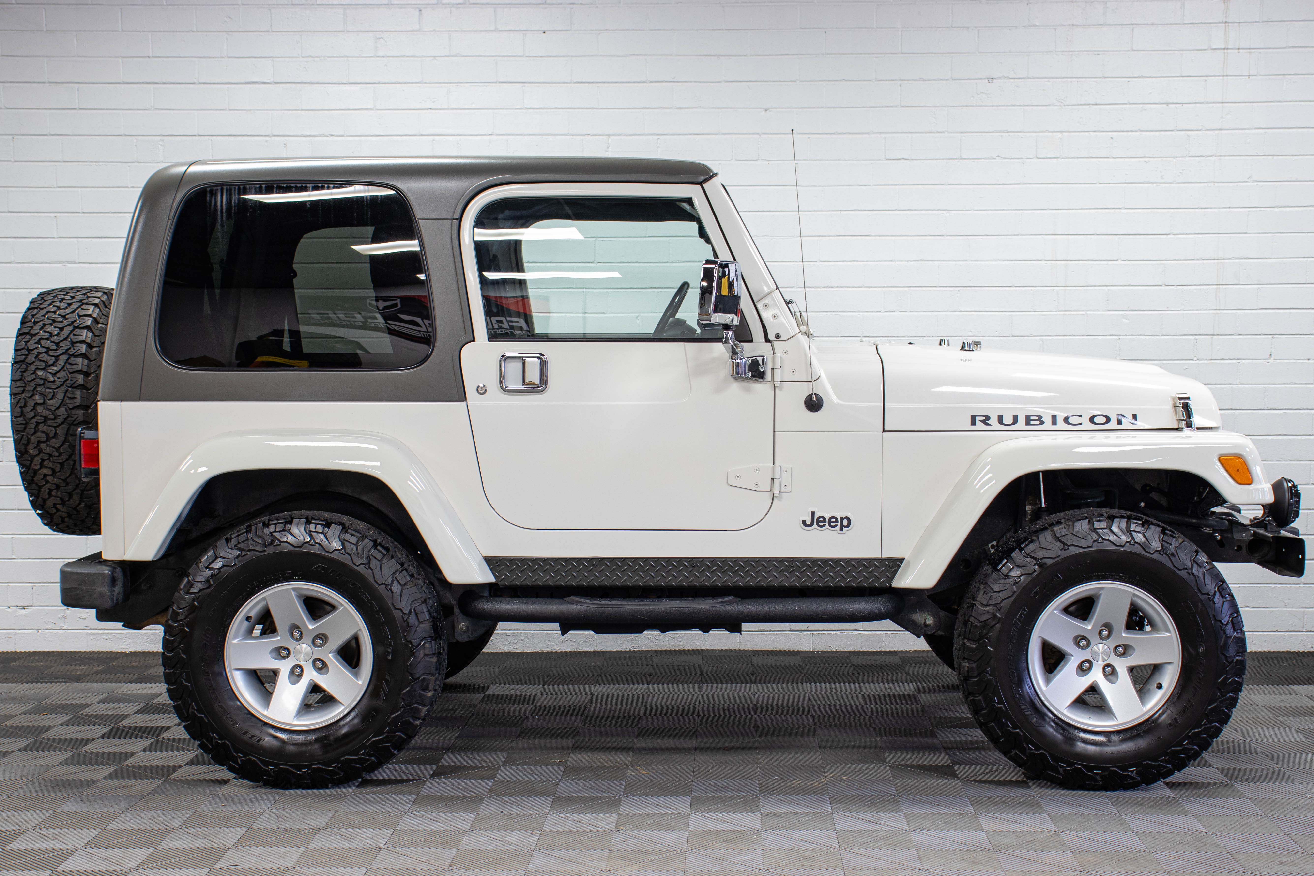 Pre-Owned 2005 Jeep Wrangler TJ Rubicon Hard Top Stone White - SOLD
