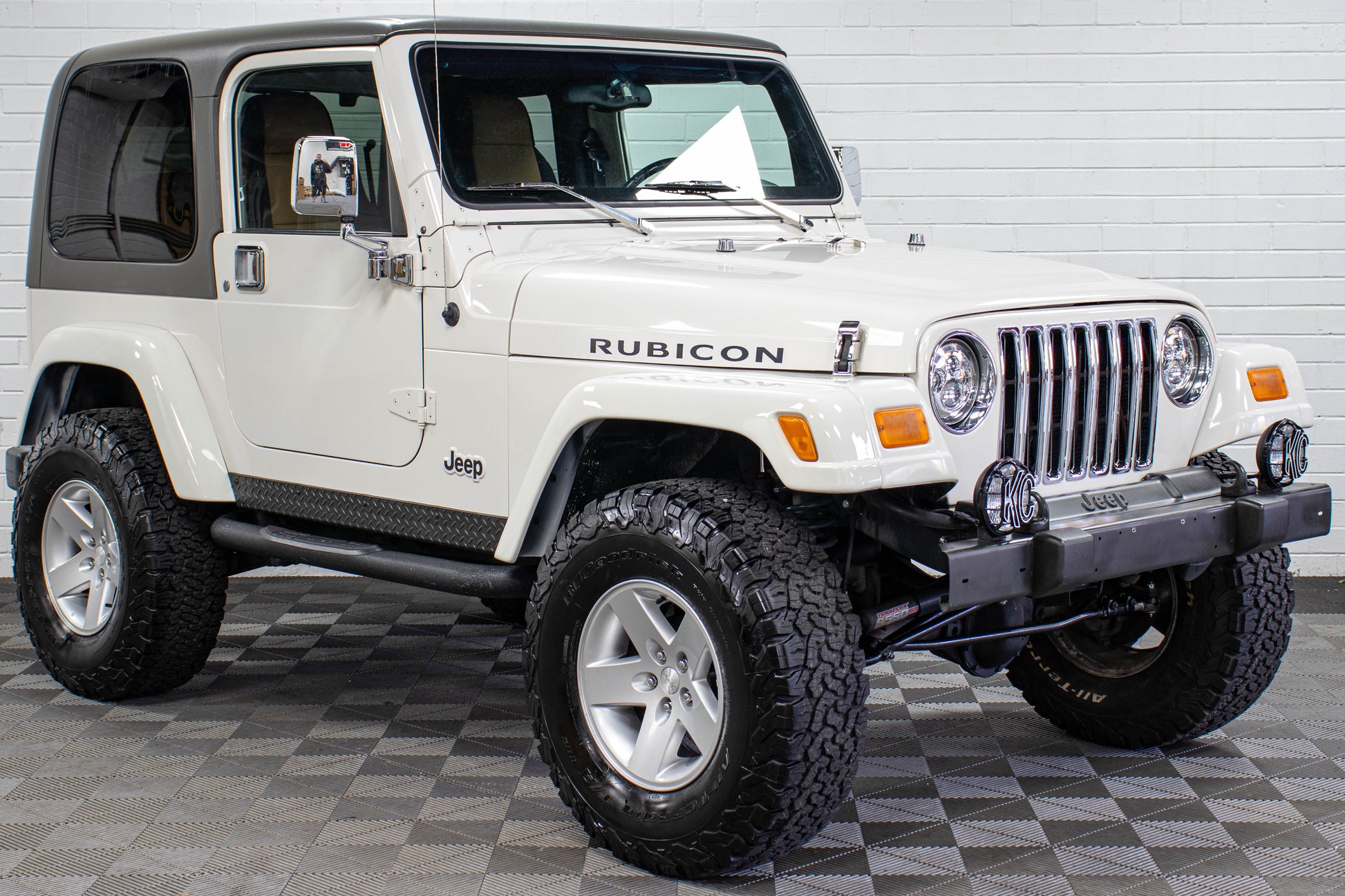 Pre-Owned 2005 Jeep Wrangler TJ Rubicon Hard Top Stone White - SOLD