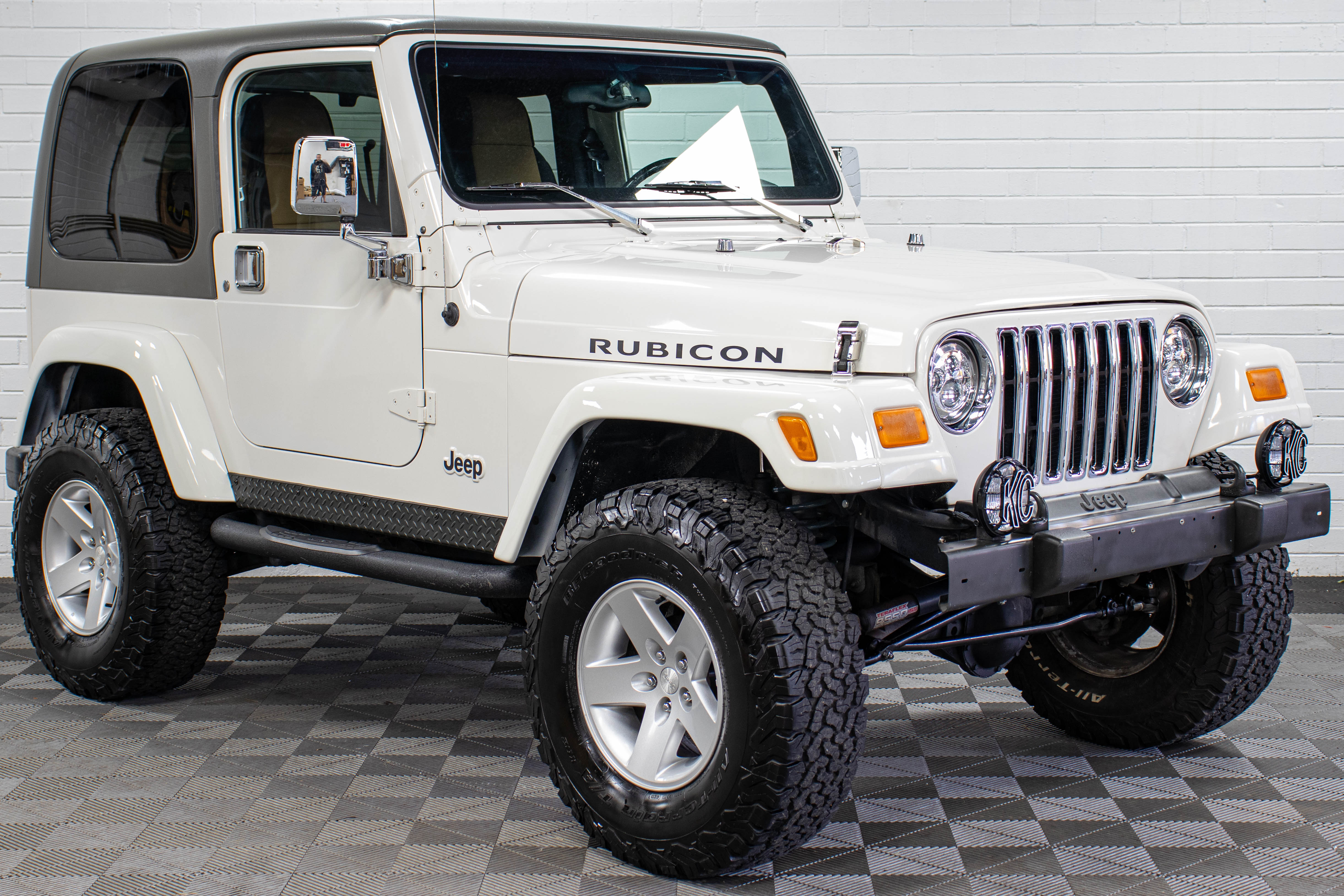 Pre-Owned 2005 Jeep Wrangler TJ Rubicon Hard Top Stone White - SOLD