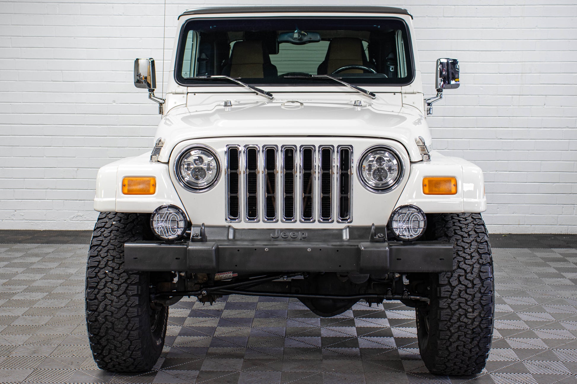 Pre-Owned 2005 Jeep Wrangler TJ Rubicon Hard Top Stone White - SOLD