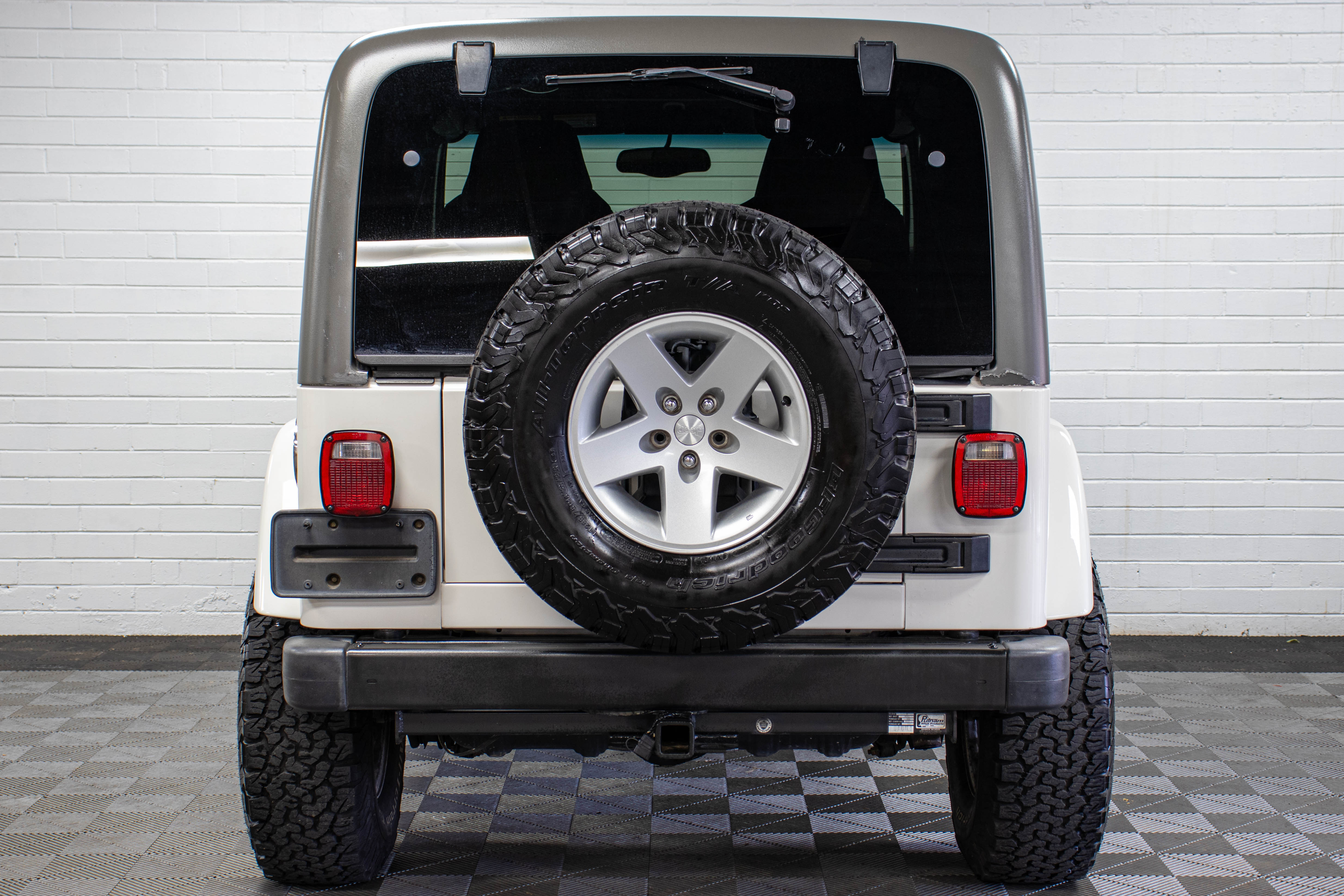 Pre-Owned 2005 Jeep Wrangler TJ Rubicon Hard Top Stone White - SOLD