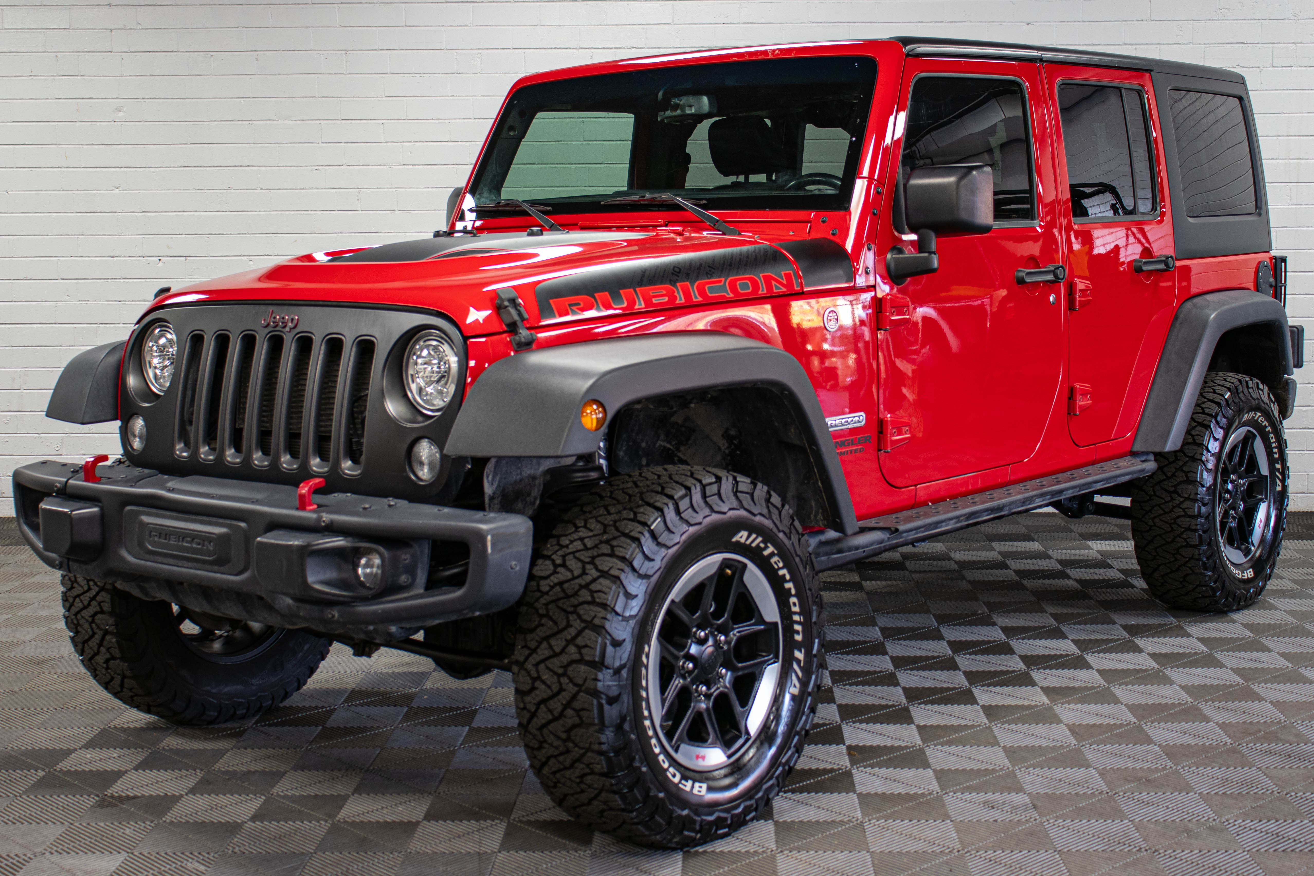 Pre-Owned 2017 Jeep Wrangler JK Unlimited Rubicon Recon Hard Top Firecracker Red, 52k Miles