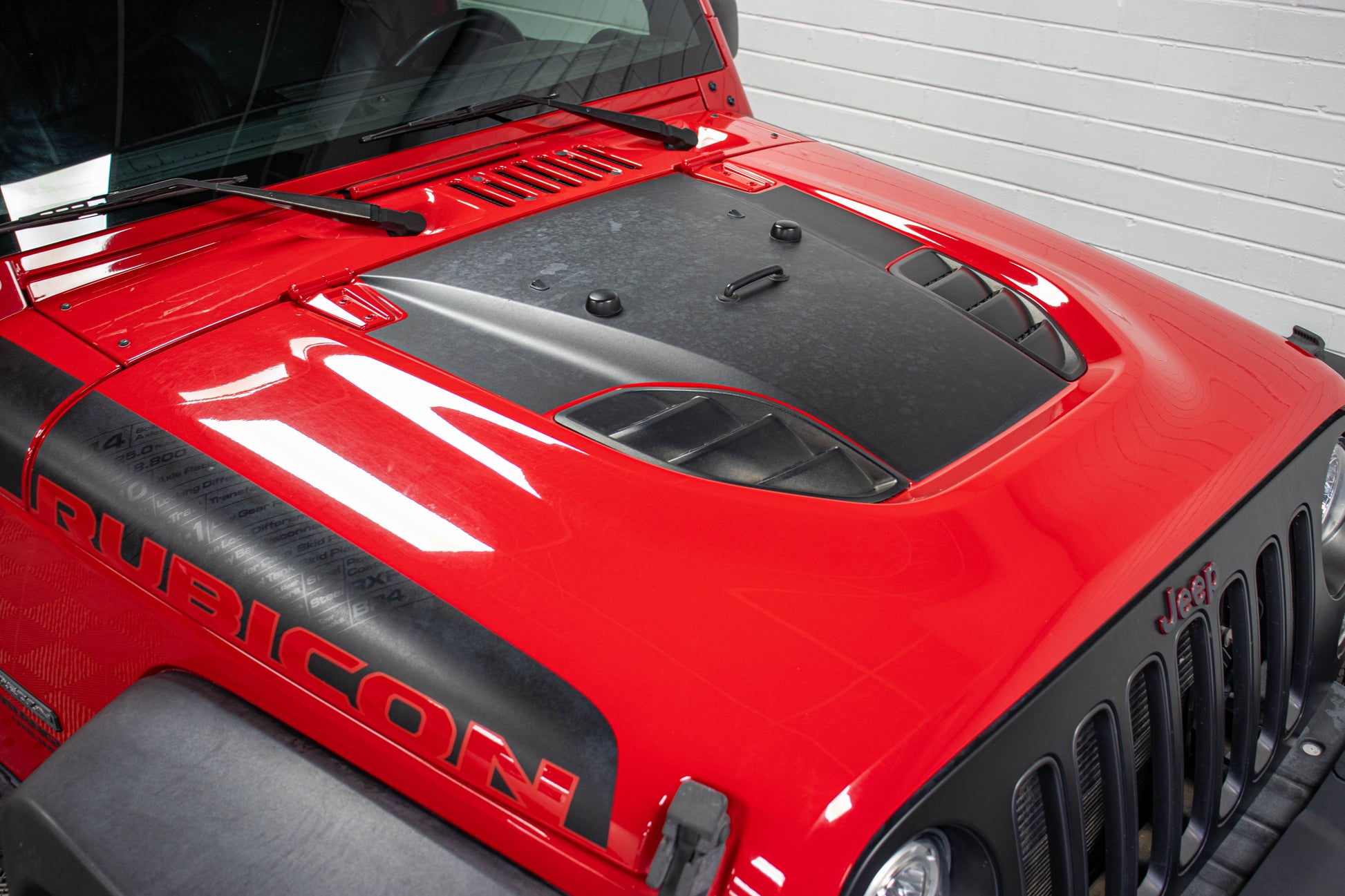 Pre-Owned 2017 Jeep Wrangler JK Unlimited Rubicon Recon Hard Top Firecracker Red, 52k Miles