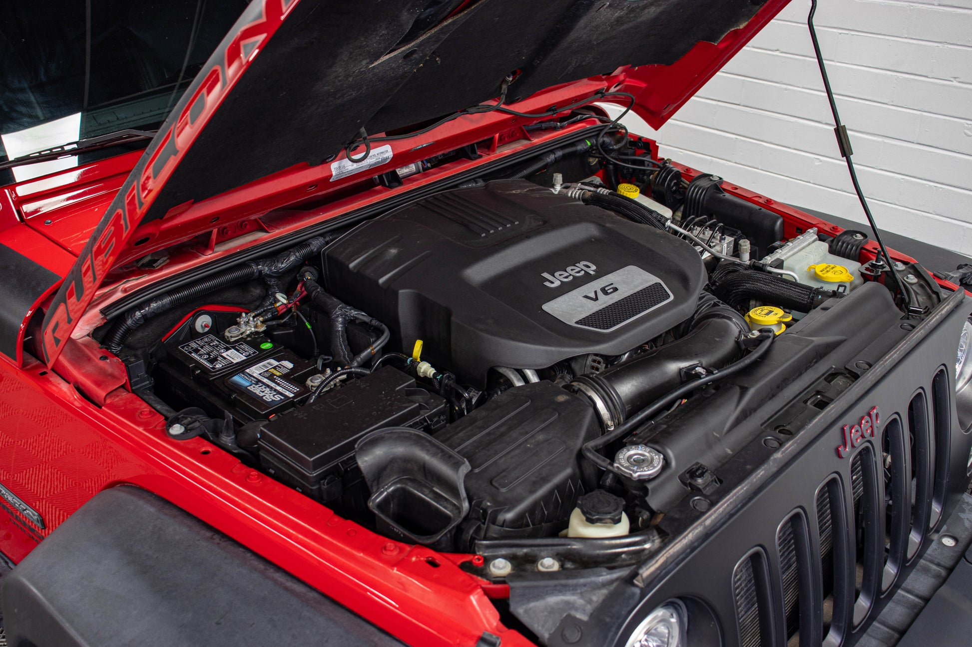 Pre-Owned 2017 Jeep Wrangler JK Unlimited Rubicon Recon Hard Top Firecracker Red, 52k Miles