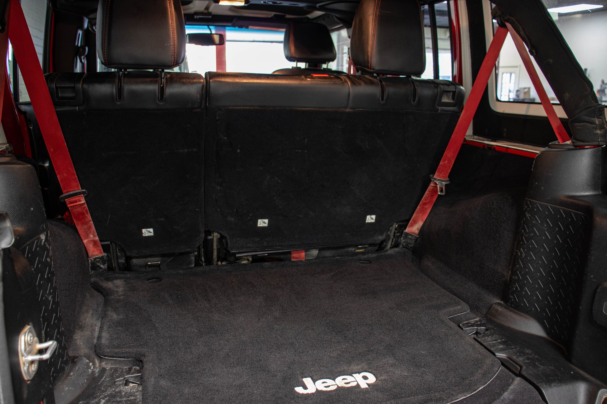 Pre-Owned 2017 Jeep Wrangler JK Unlimited Rubicon Recon Hard Top Firecracker Red, 52k Miles