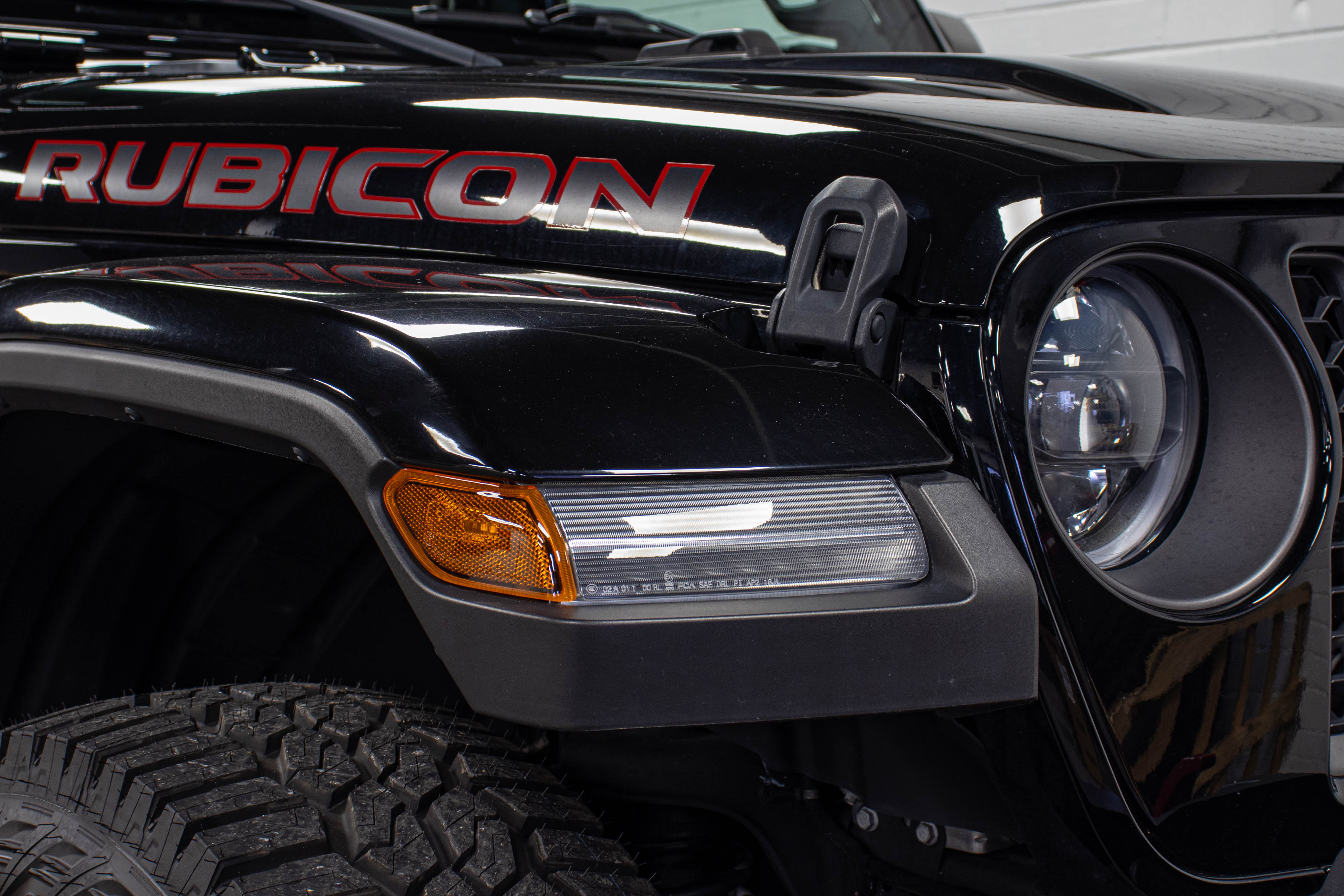 Pre-Owned 2023 Jeep Gladiator JT Rubicon Hard Top Black, 13k Miles