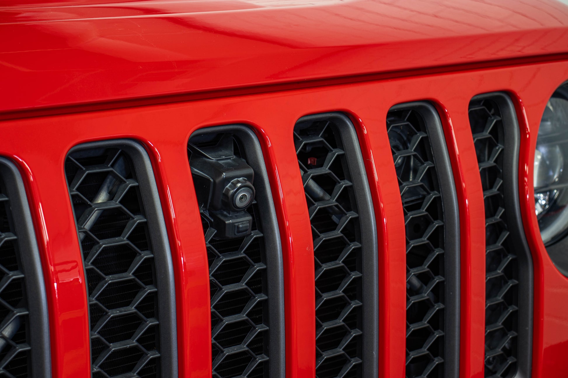 Pre-Owned 2023 Jeep Gladiator JT Rubicon Hard Top Red, 1k Miles