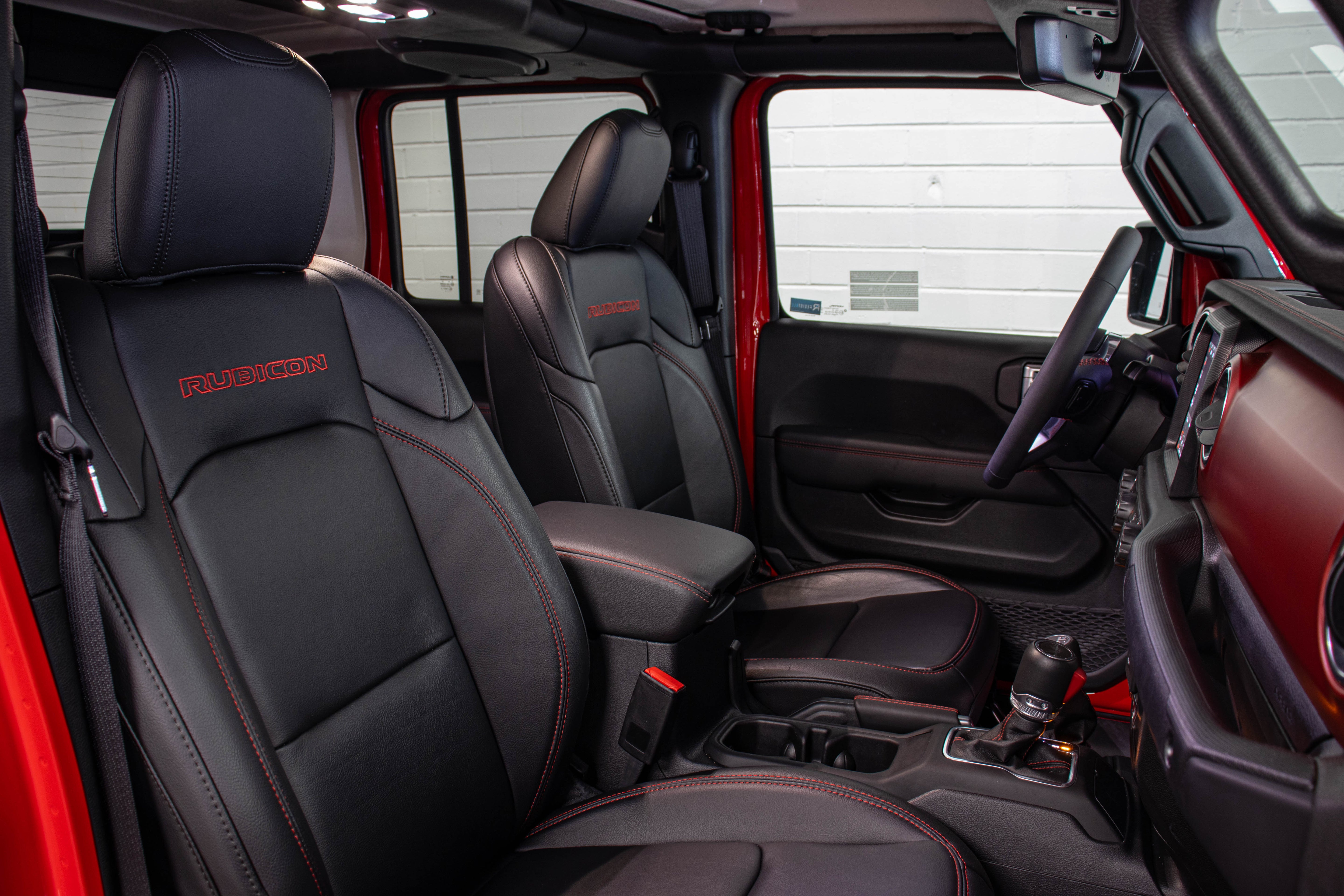 Pre-Owned 2023 Jeep Gladiator JT Rubicon Hard Top Red, 1k Miles