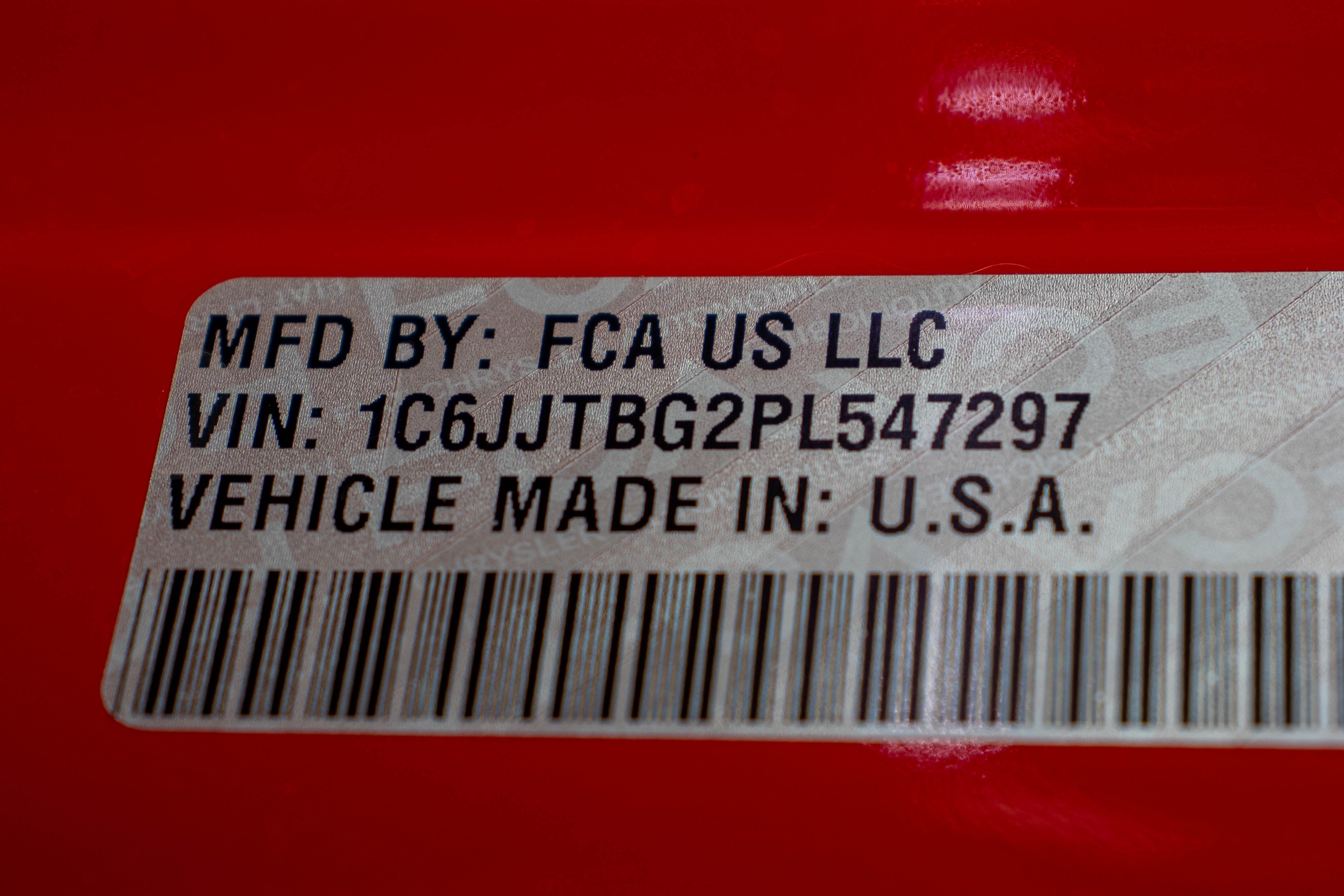 Pre-Owned 2023 Jeep Gladiator JT Rubicon Hard Top Red, 1k Miles